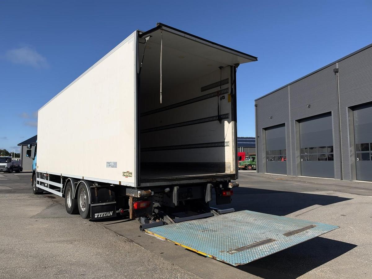 Meget god 2016 Volvo FE320 6x2*4 Chereau Carrier Supra 1250 Nordic