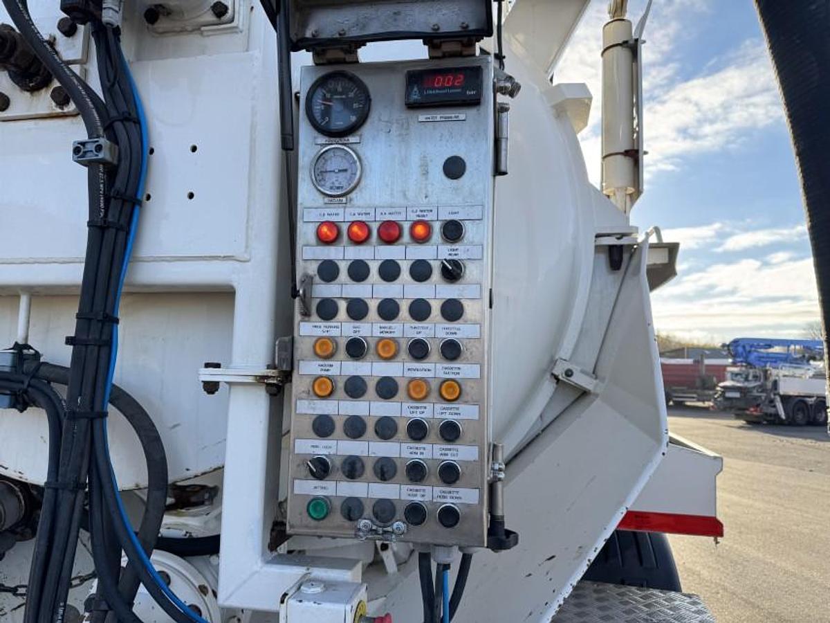 God Scania P360 EURO 6 6x4 Hvidtved Larsen FlexLine 312