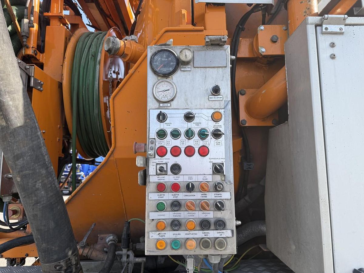 God Scania P380 8x2*6 Hvidtved Larsen Flexline 414