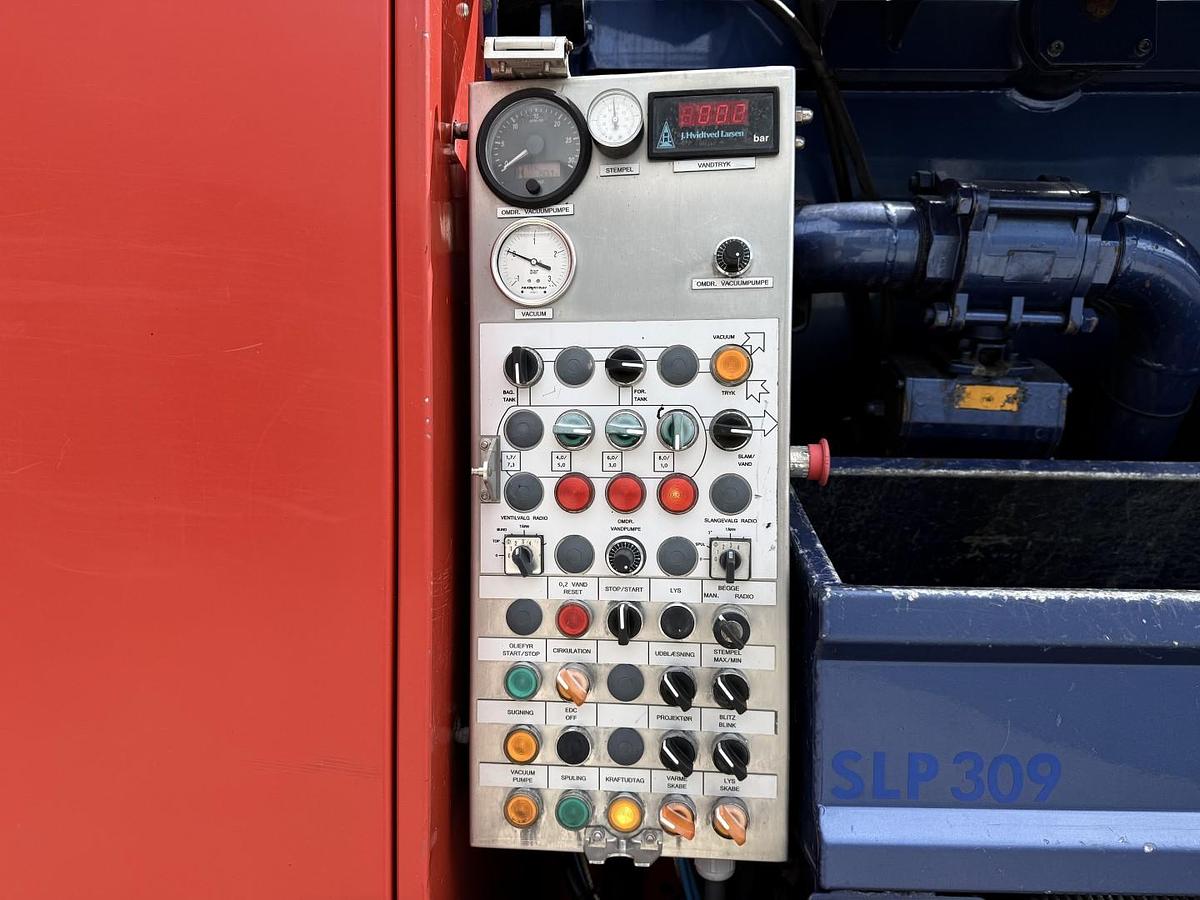 Meget god Mercedes Econic 2633 6x2*4 Hvidtved Larsen SLP309 Euro 5