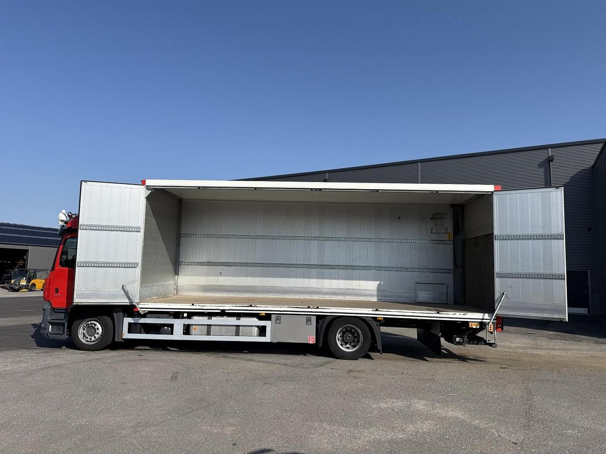 Meget god 2020 Mercedes Actros 1832 4x2 Sideåbning 8,0 m