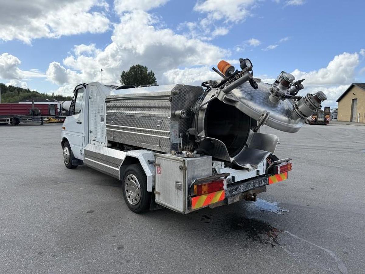 God 2002 Mercedes Sprinter 906 Cappellotto Combi 600