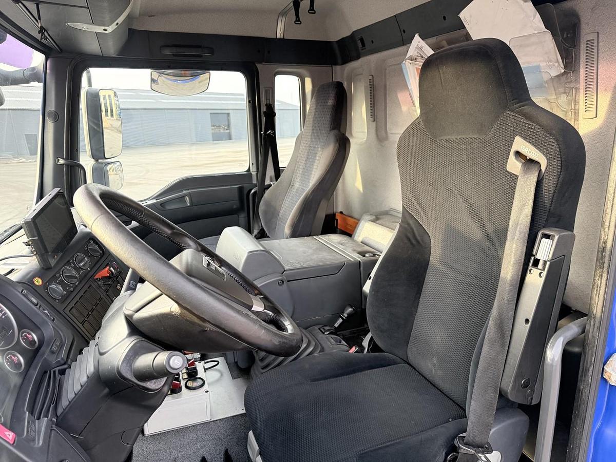 God 2007 MAN TGA 26.400 6x4 Moro 13.700 l. Rustfri