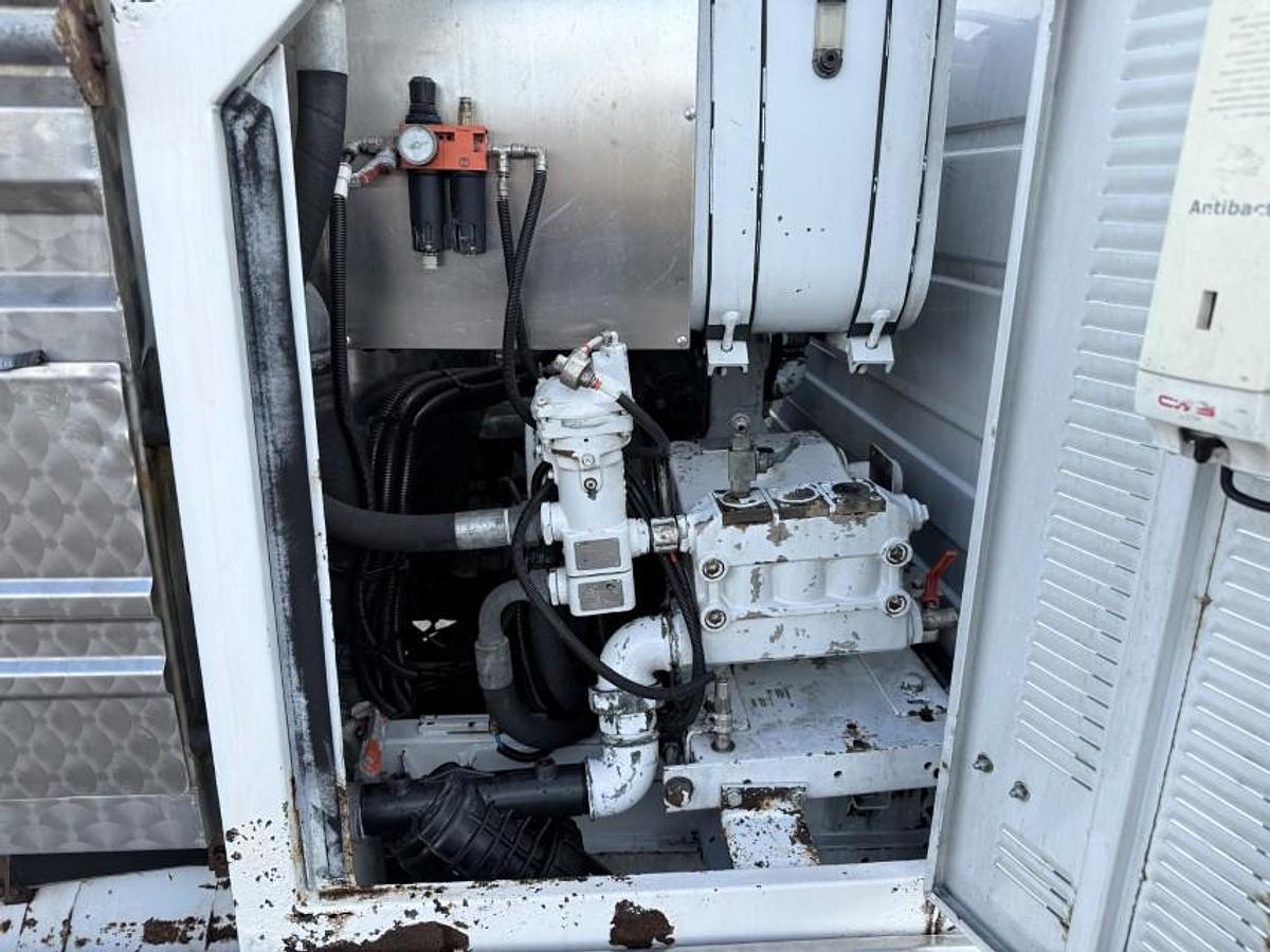 God 2002 Mercedes Sprinter 906 Cappellotto Combi 600