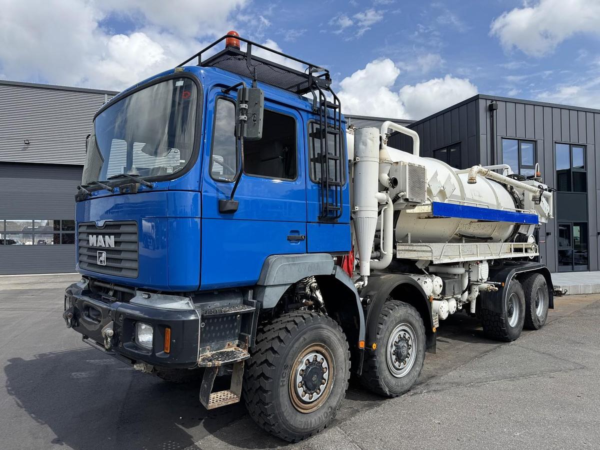 God MAN 35.464 8x8 Hvidtved Larsen 9000 L