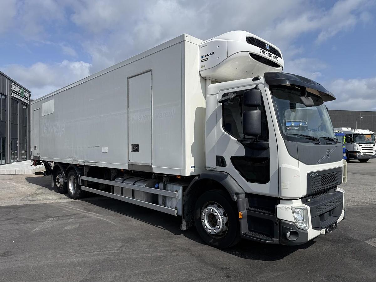 God Volvo FE320 6x2*4 Thermo King T-1200R Spectrum 9,80 m.