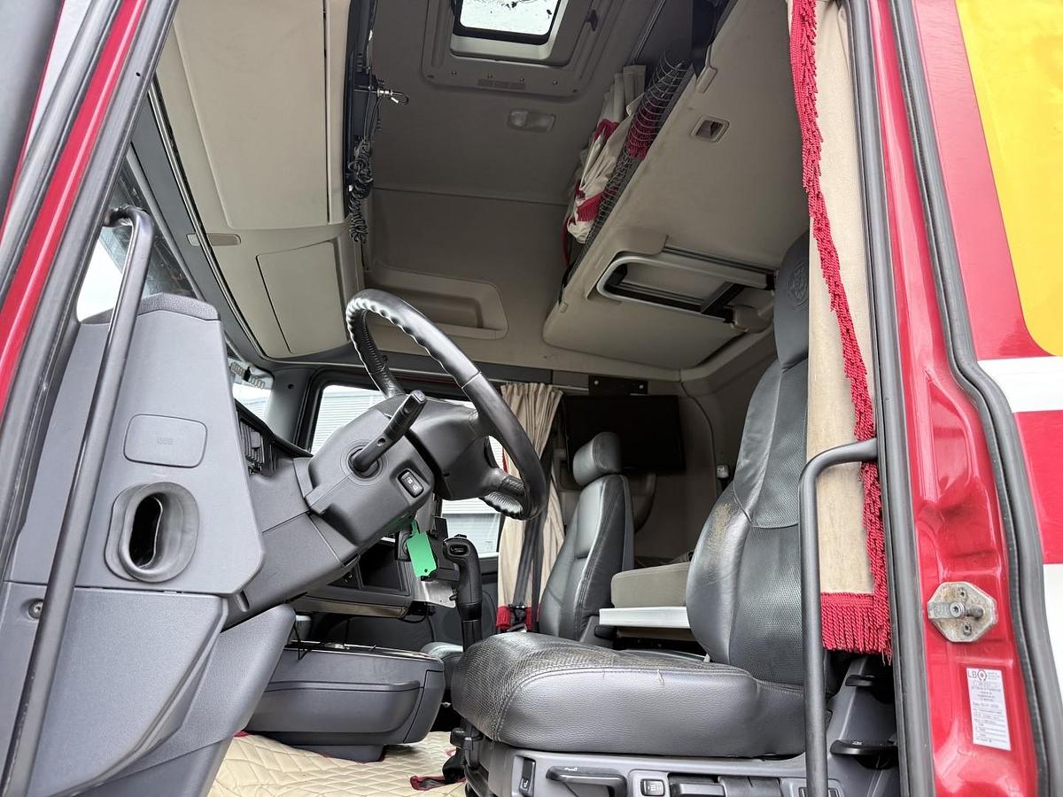 God Scania R580 8x4*4 Kesla 21127