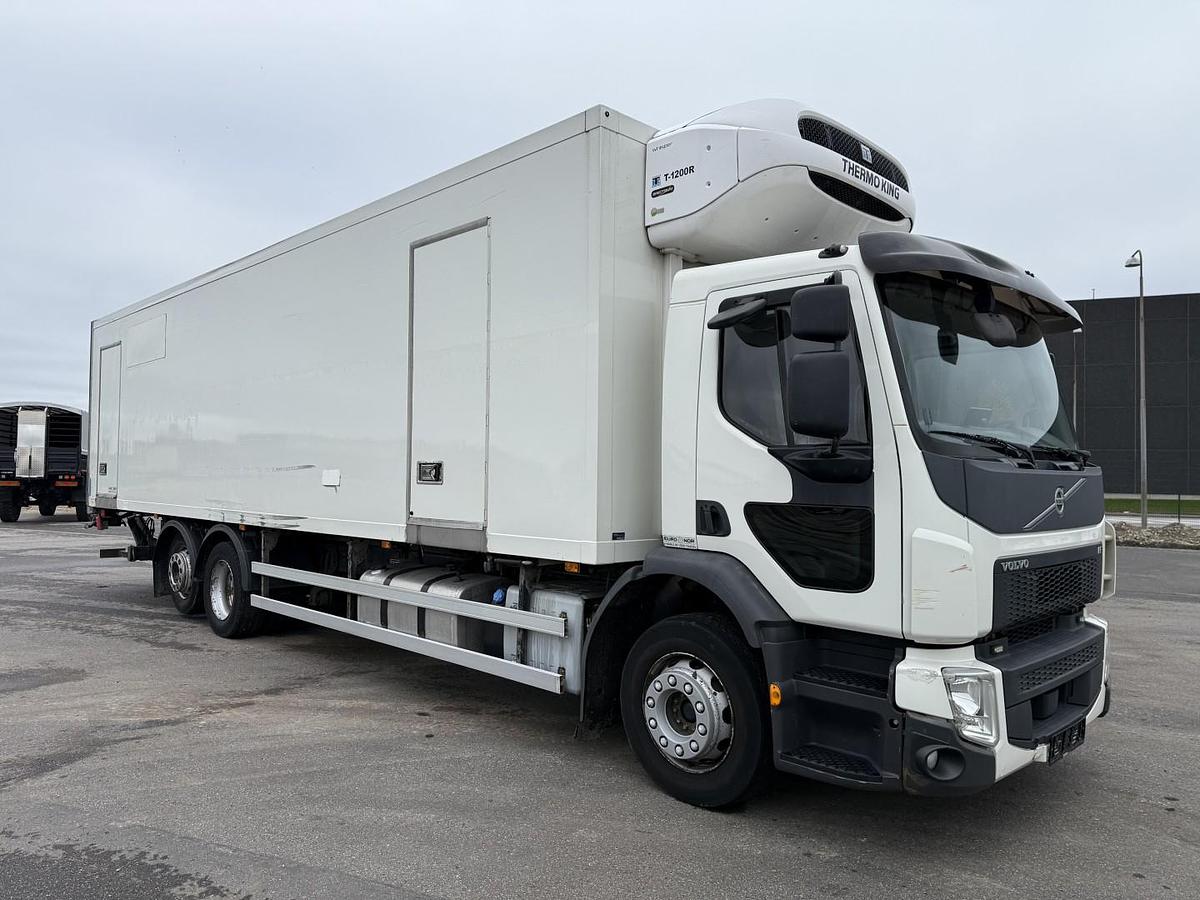 God 2017 Volvo FE320 6x2*4 Thermo King T-1200R Spectrum 9,80 m.