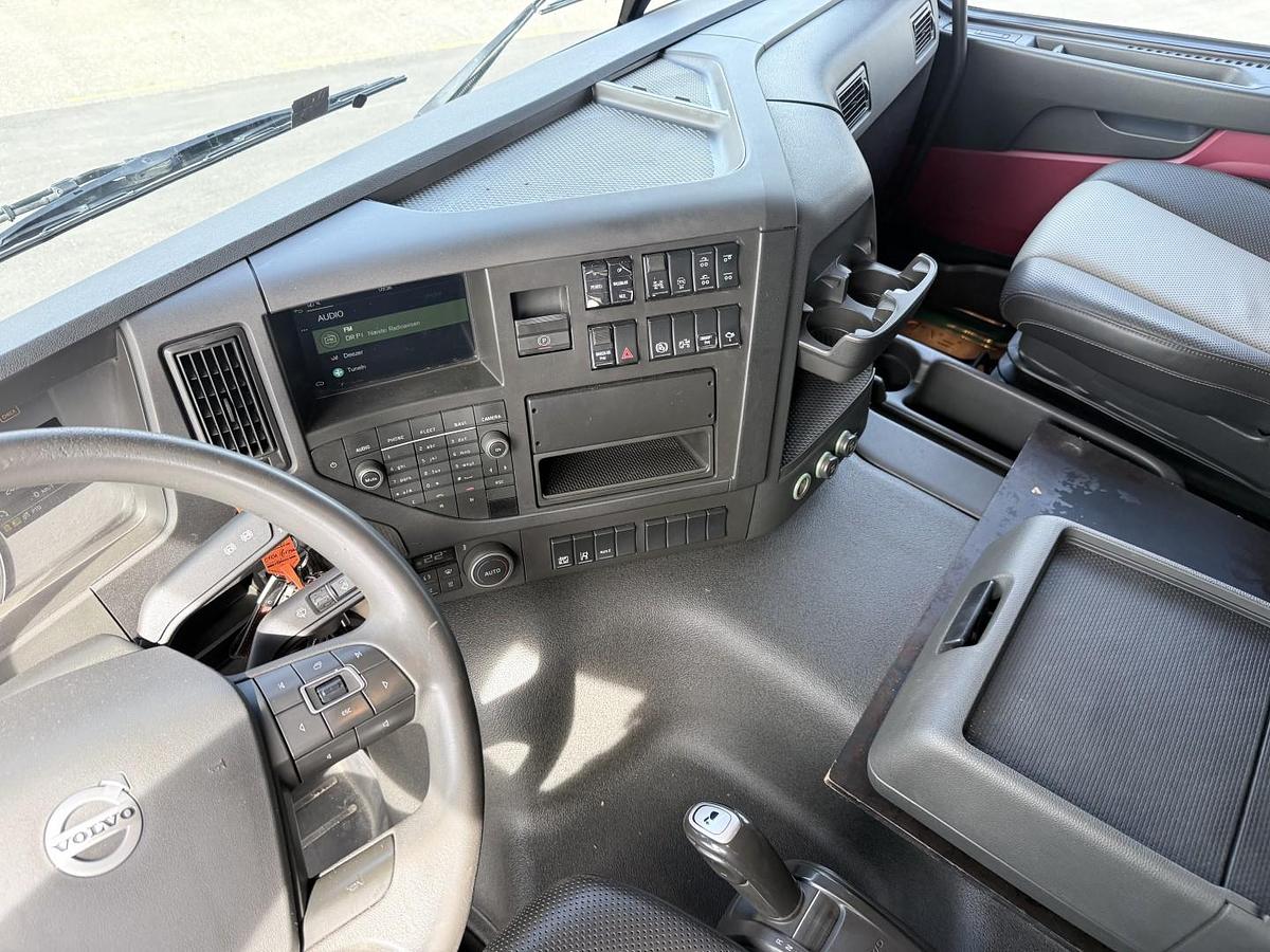God 2019 Volvo FMX500 8x4 med løftbogie HMF Pendeltip