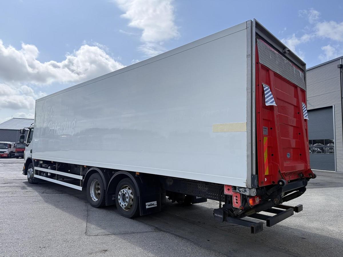 God Volvo FE320 6x2*4 Thermo King T-1200R Spectrum 9,80 m.
