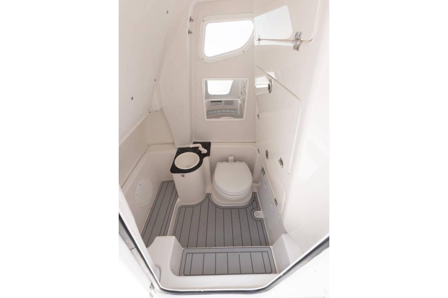 2026 Sea Fox 268 Commander