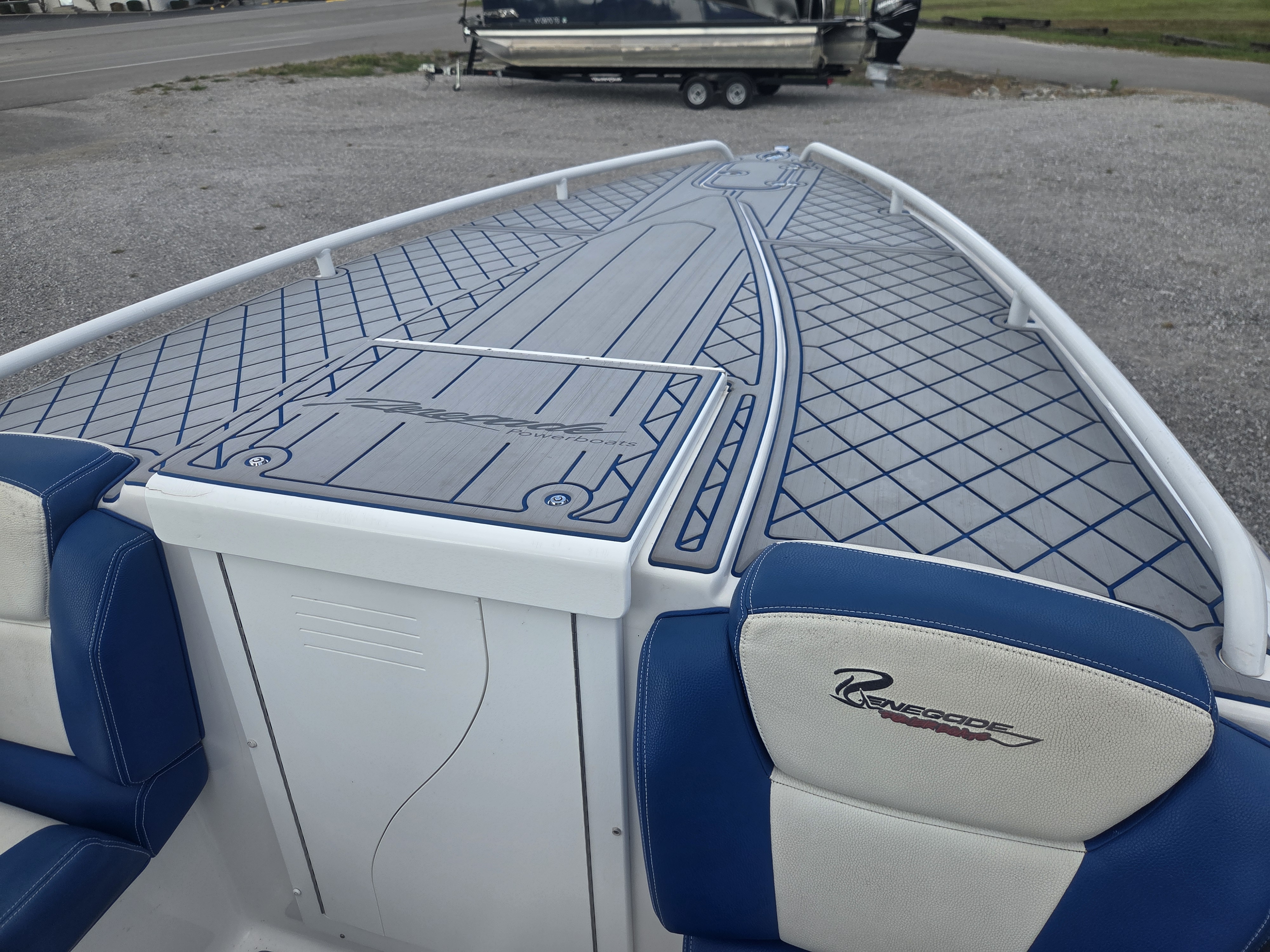 Used 2016 Renegade 32 Cuddy