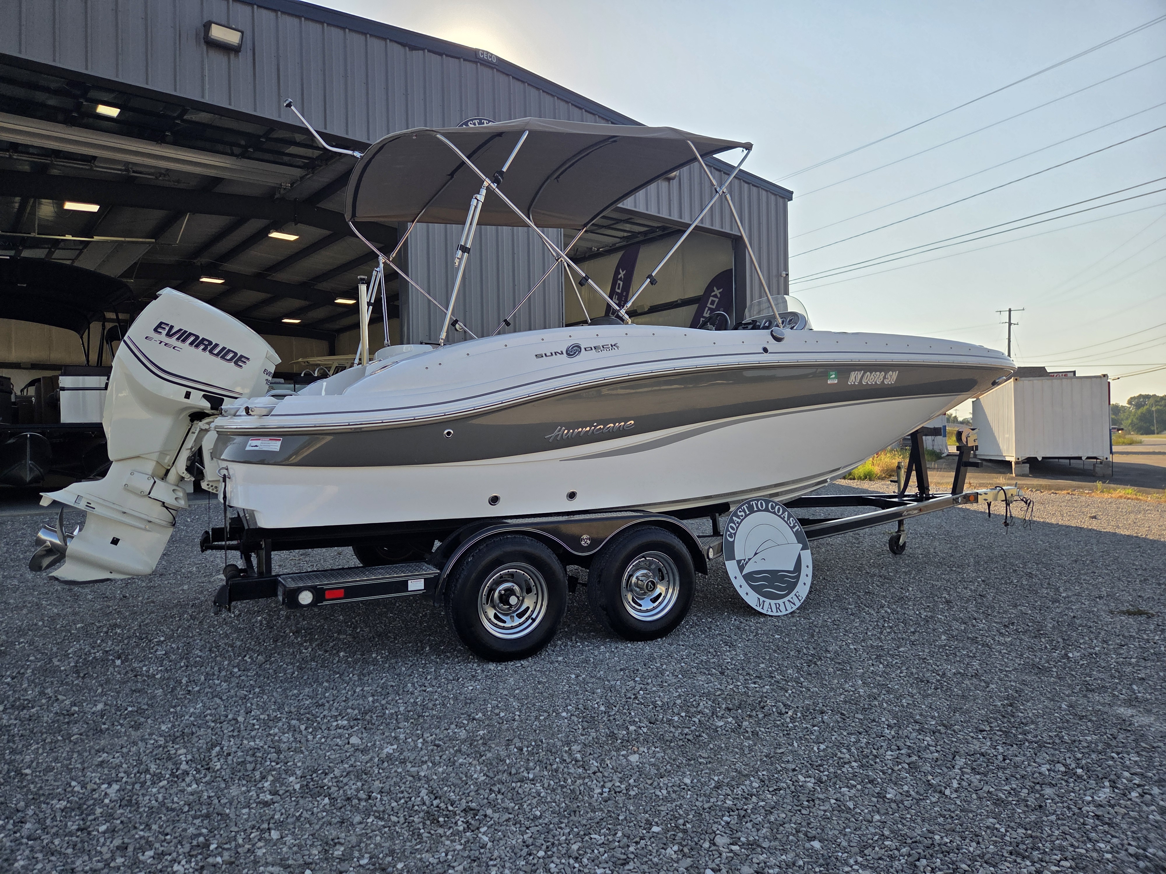 Used 2013 Hurricane 203 Sundeck Sport OB