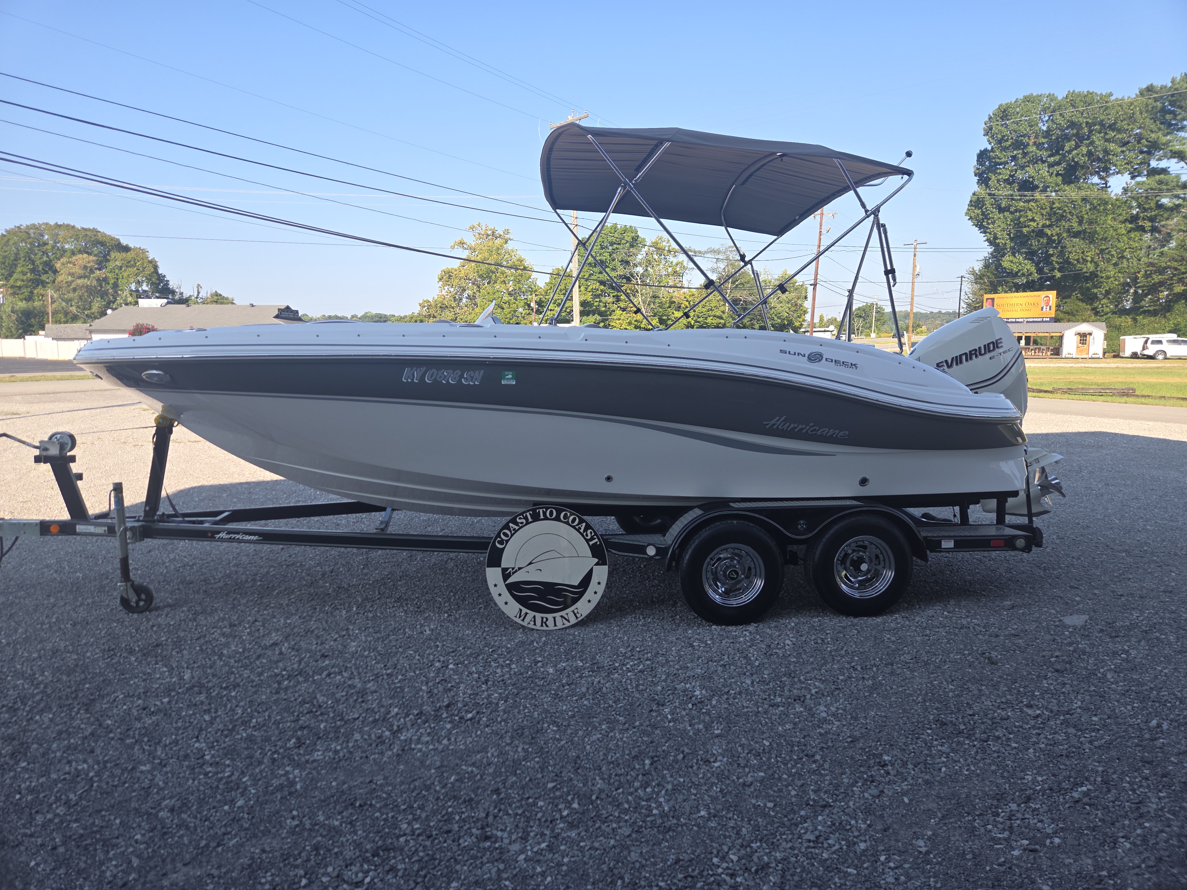 Used 2013 Hurricane 203 Sundeck Sport OB