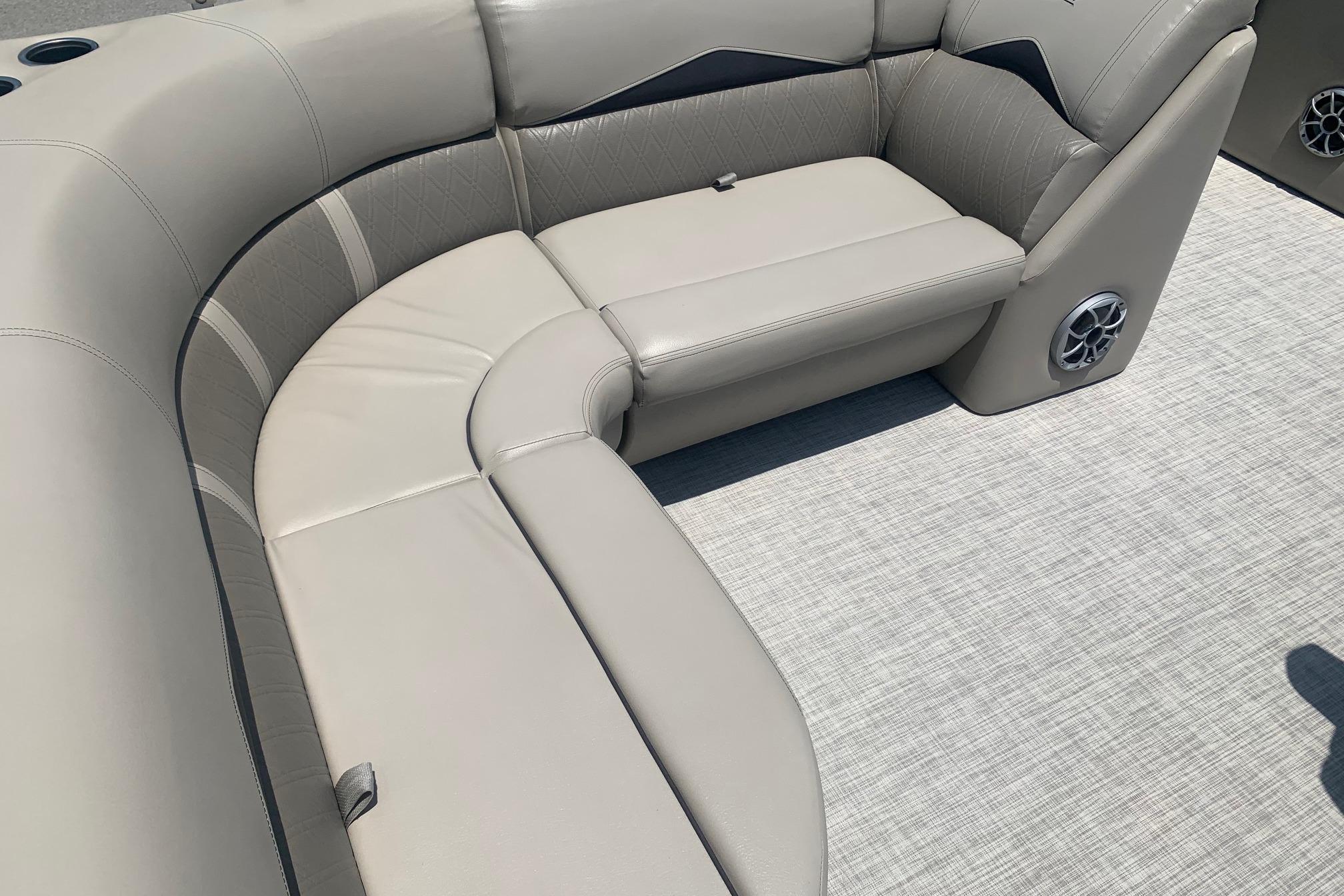 Used 2023 Silver Wave 2410 SW3 CLS
