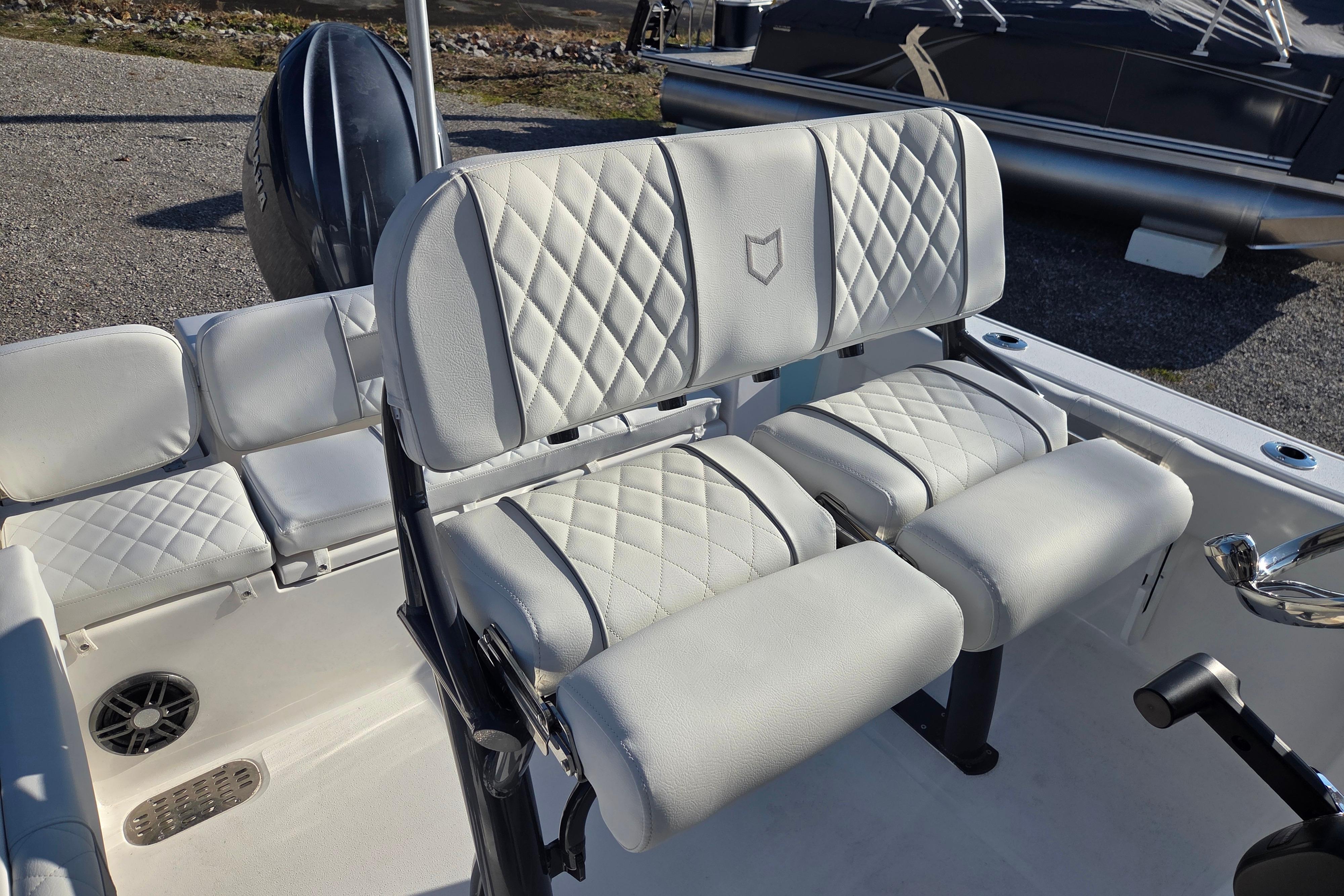 2026 Sea Fox 228 Commander