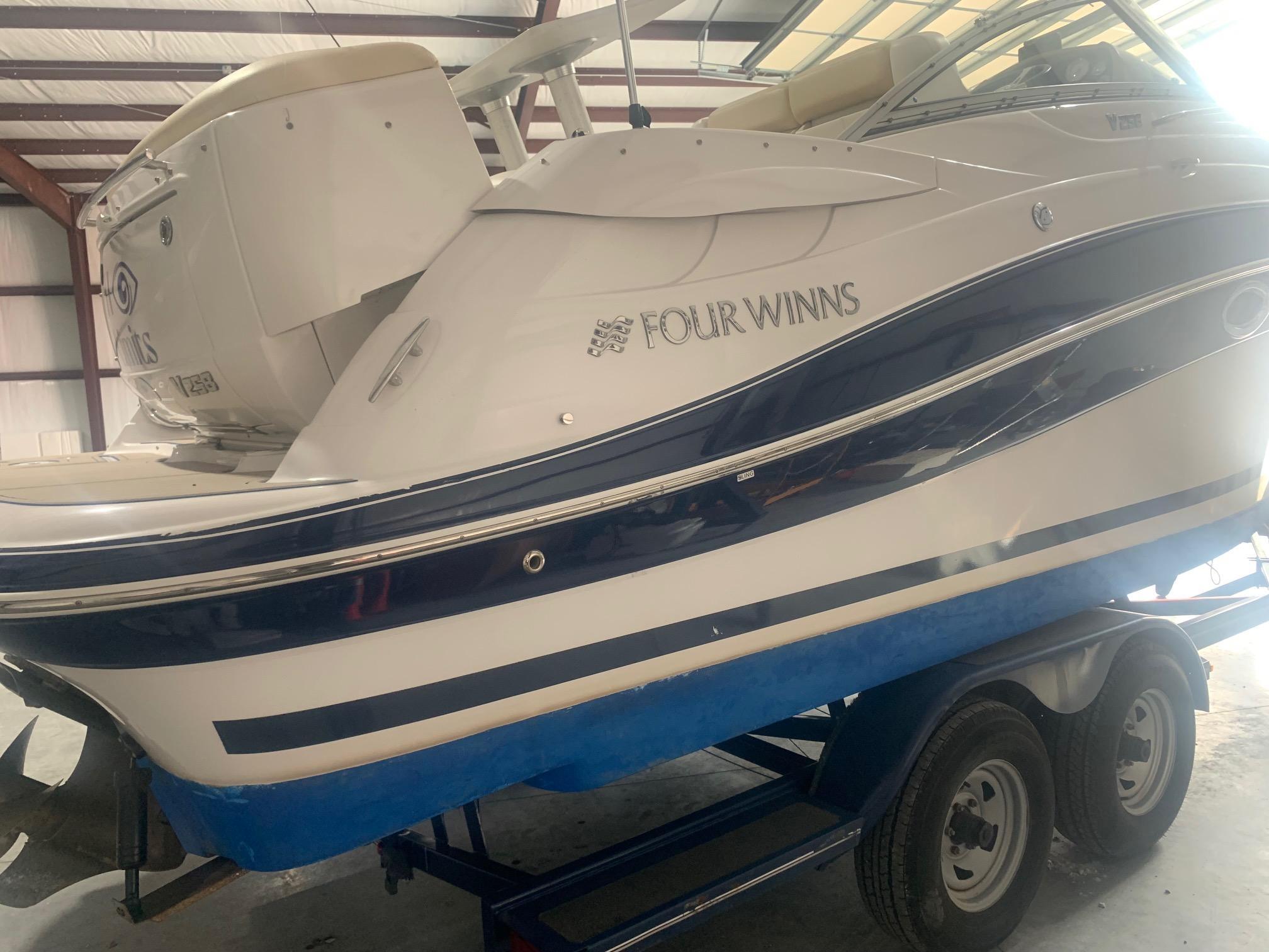 Used 2008 Four Winns V258