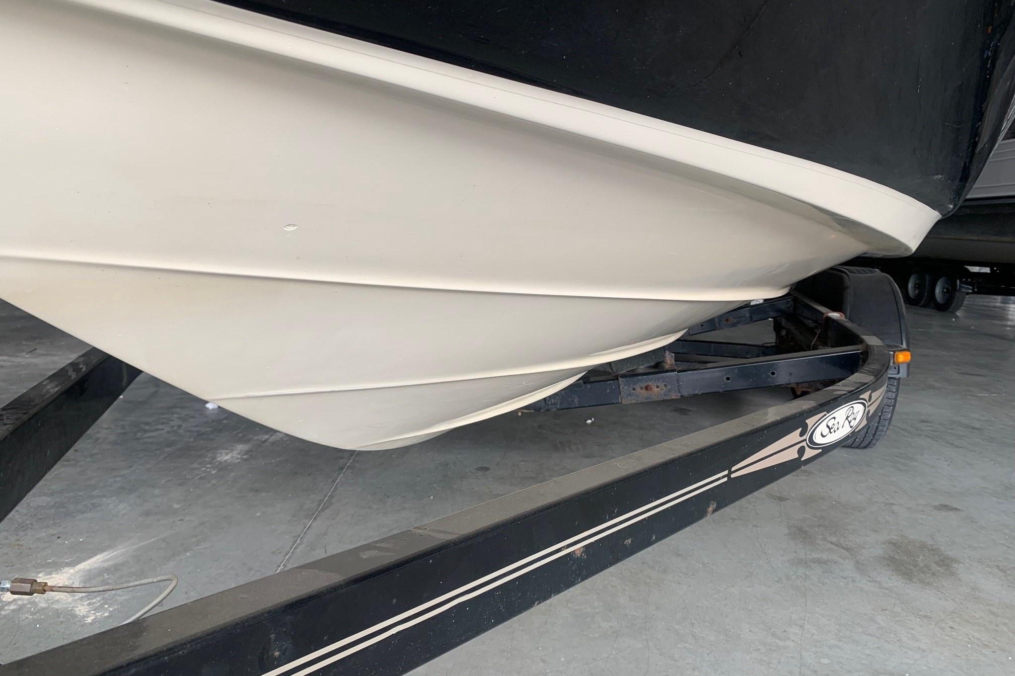 Used 2006 Sea Ray 220 Select