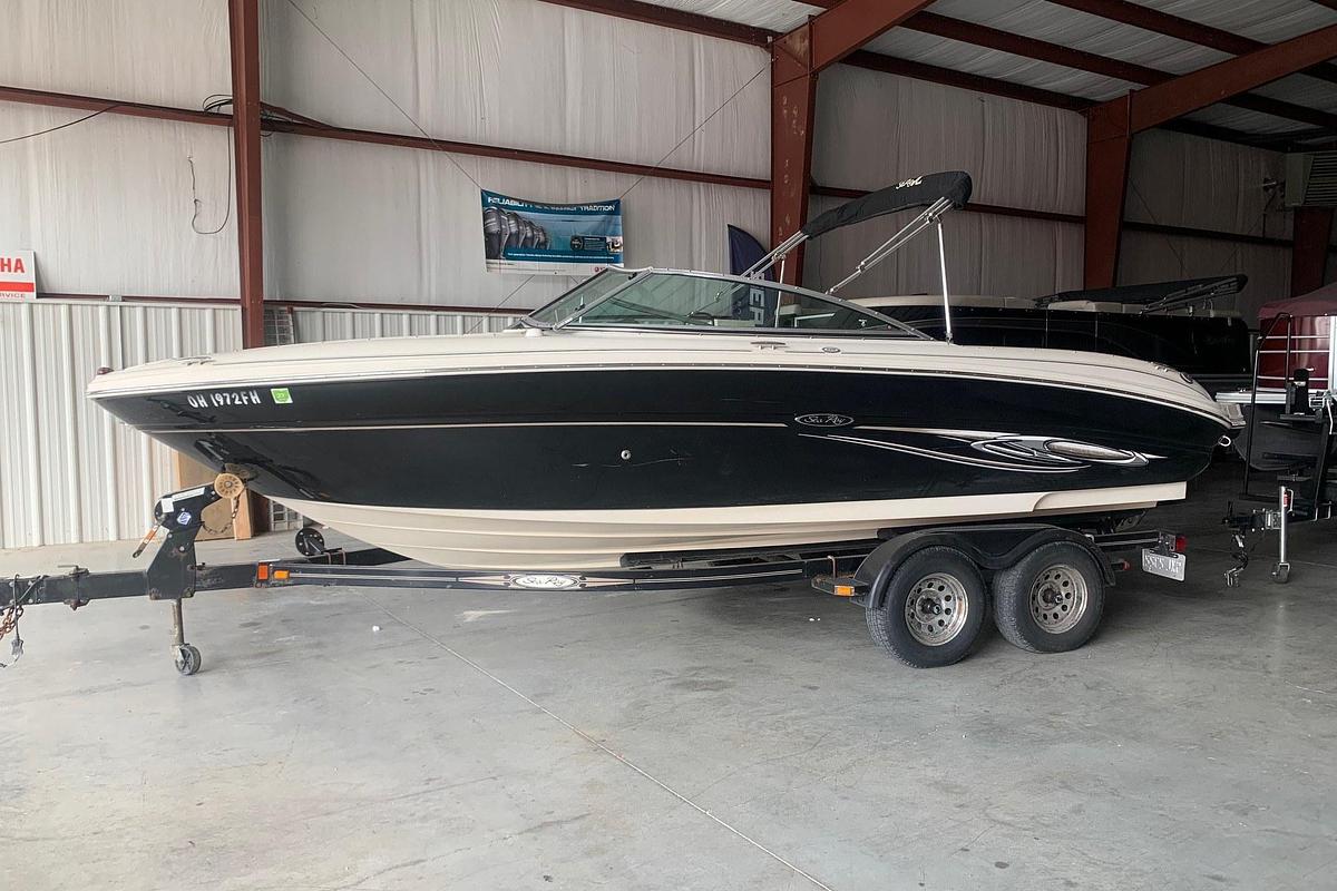 Used 2006 Sea Ray 220 Select