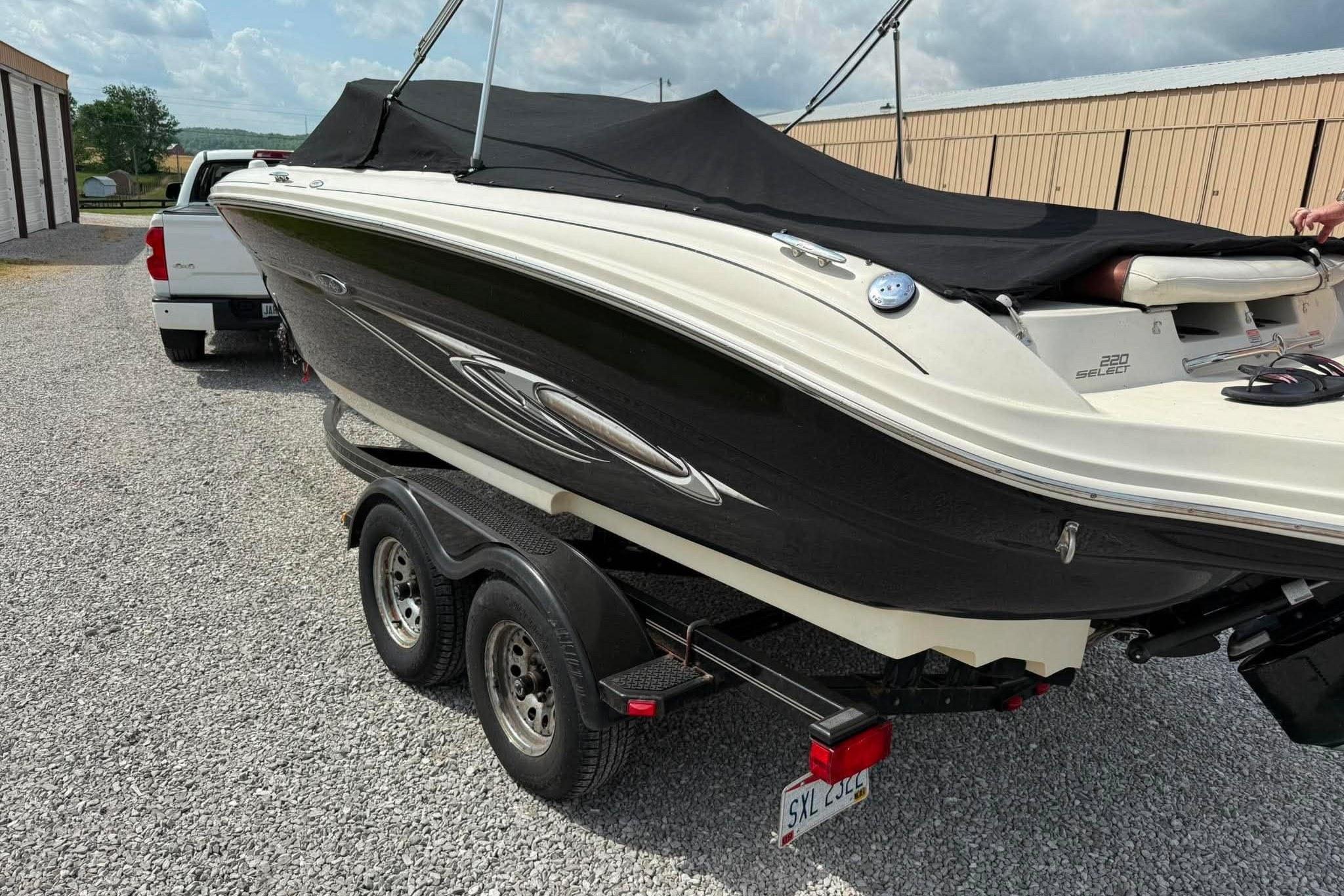 Used 2006 Sea Ray 220 Select