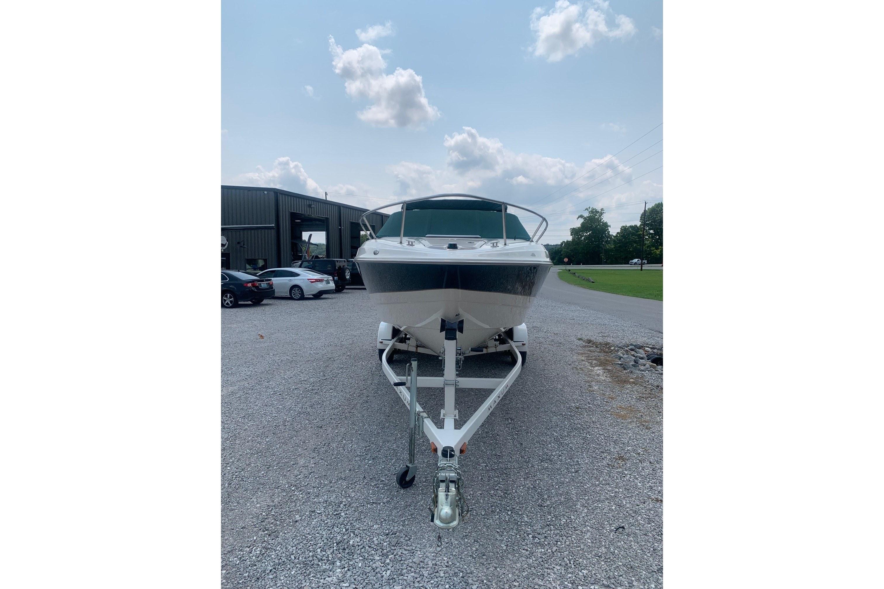 Used 2000 Maxum 2300 SC