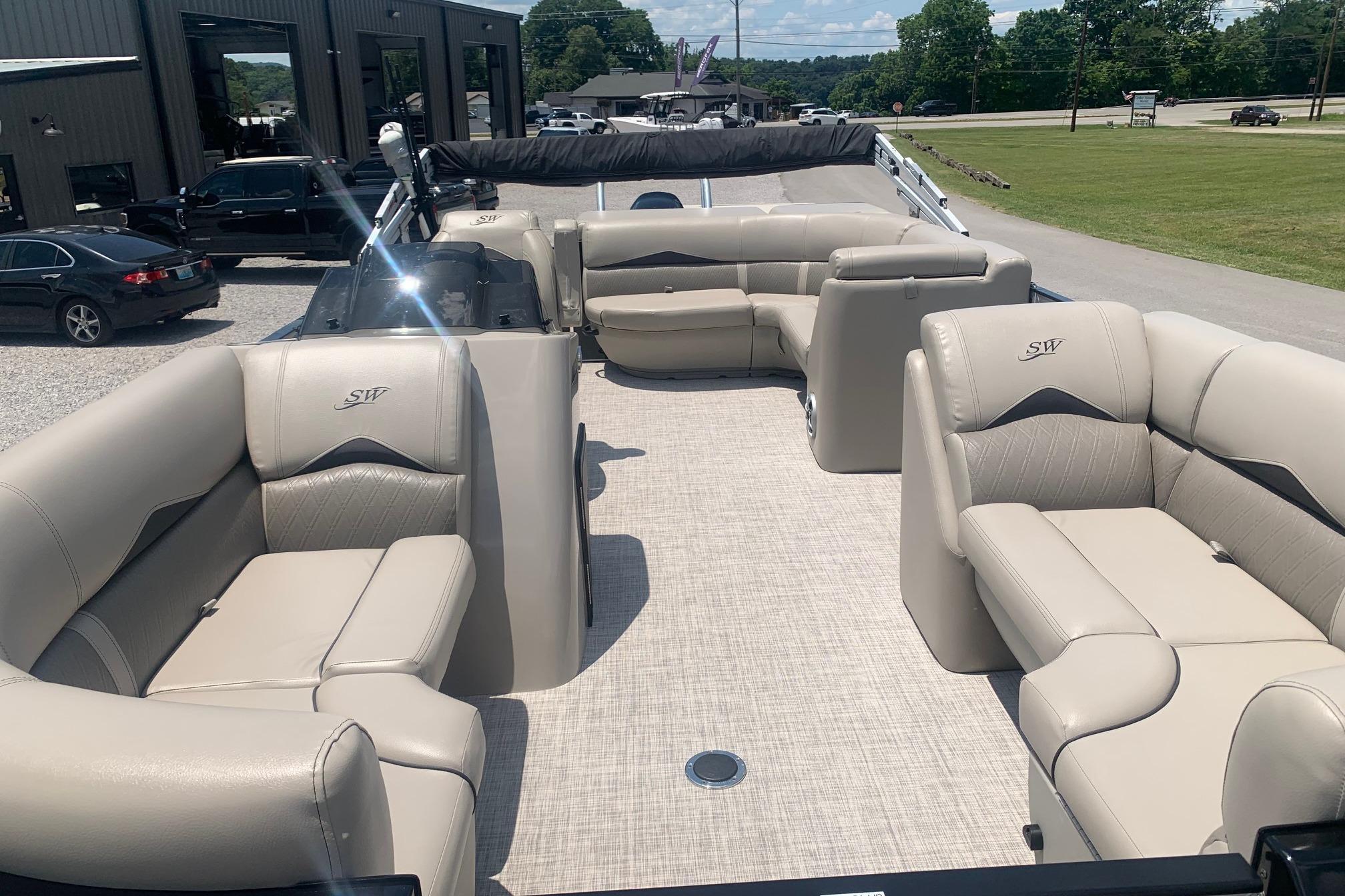 Used 2023 Silver Wave 2410 SW3 CLS