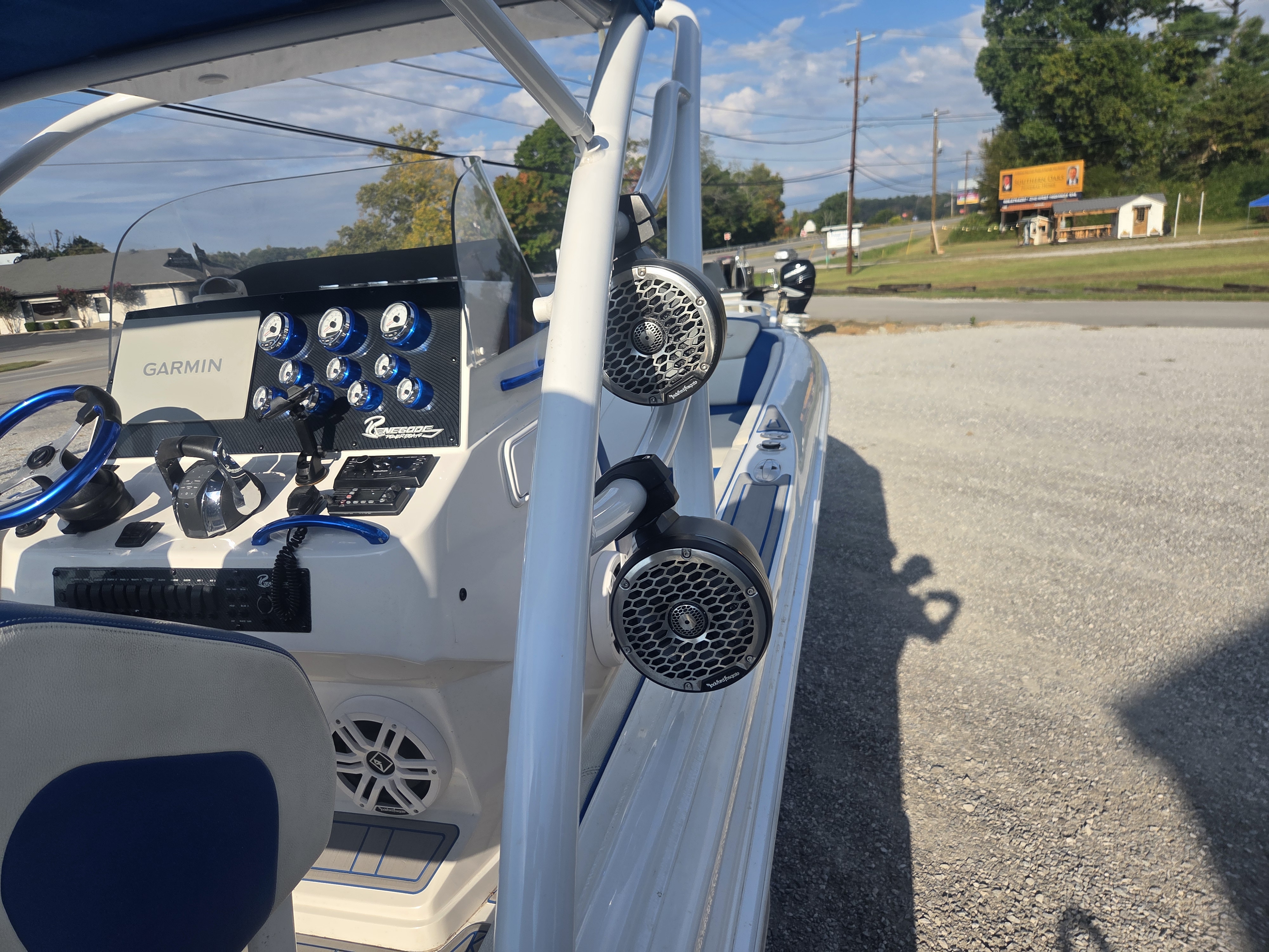 Used 2016 Renegade 32 Cuddy