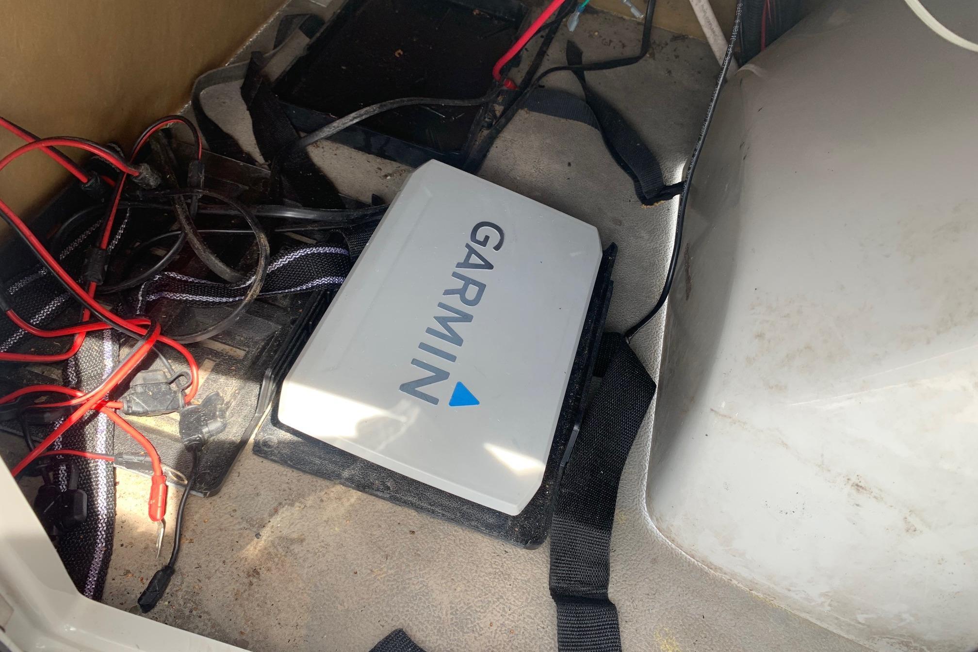 Used 2019 SunCatcher V22FC