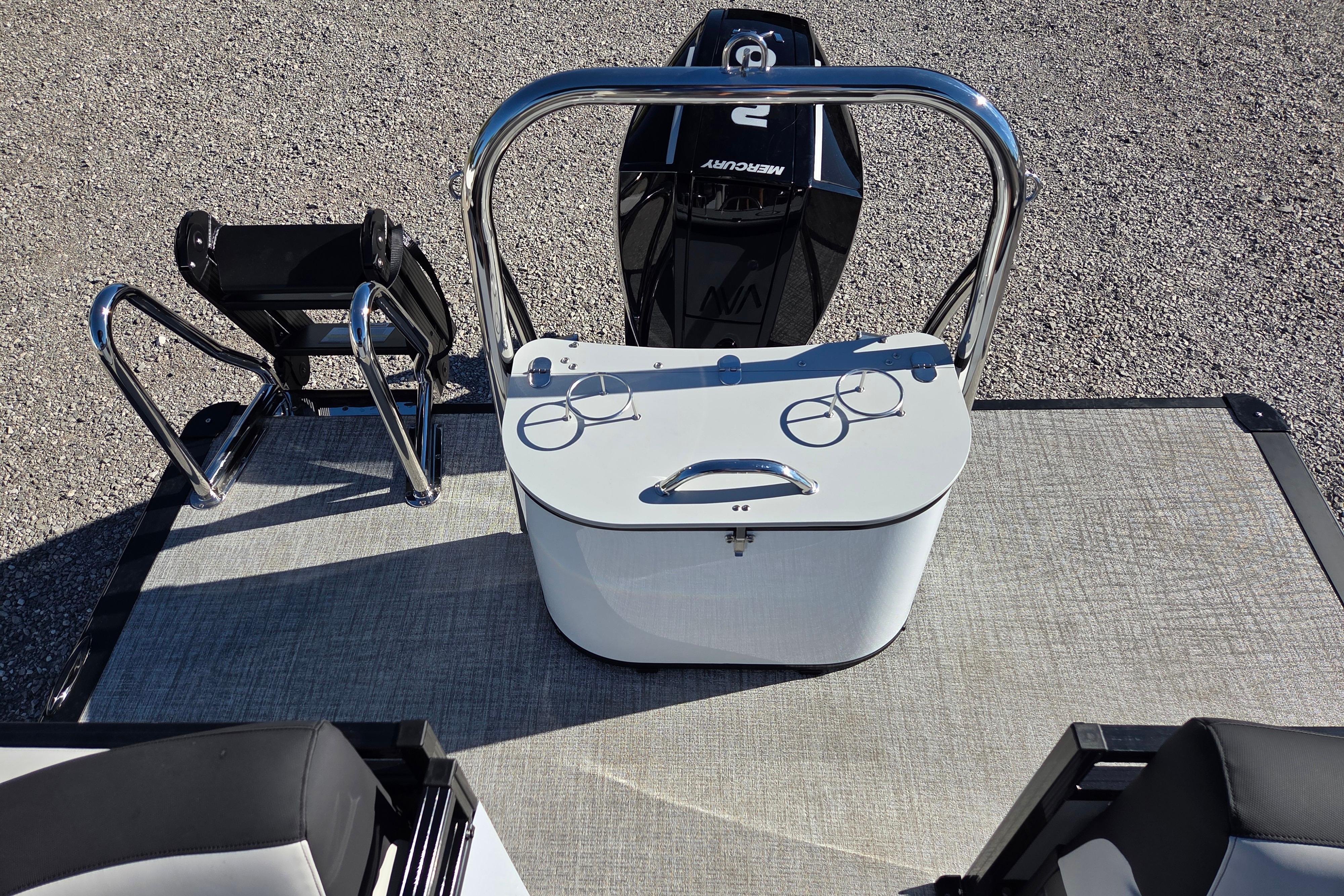 2026 Avalon Platinum LSZ 2385 Quad Lounger