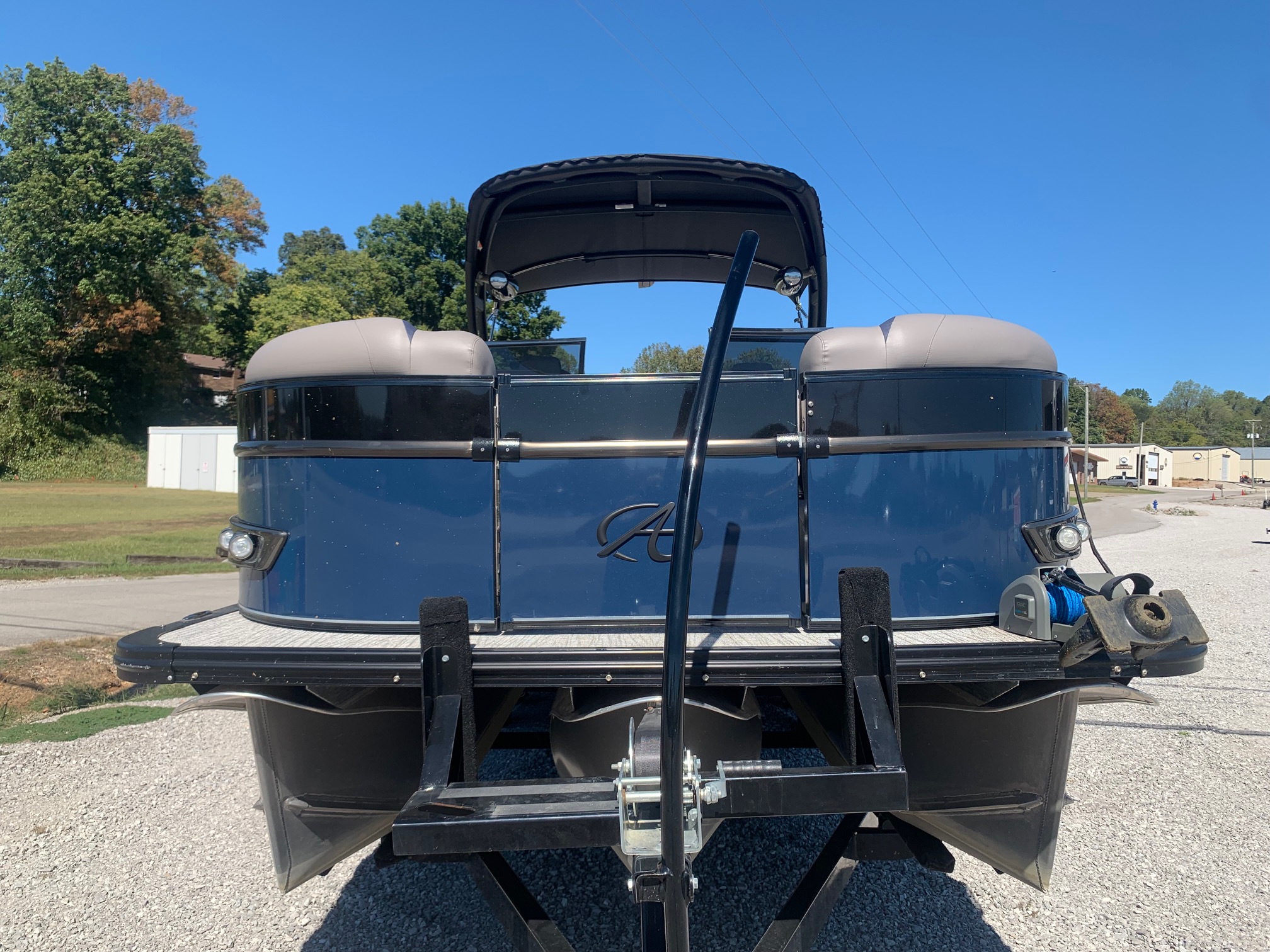 Used 2022 AVALON 2585 QL