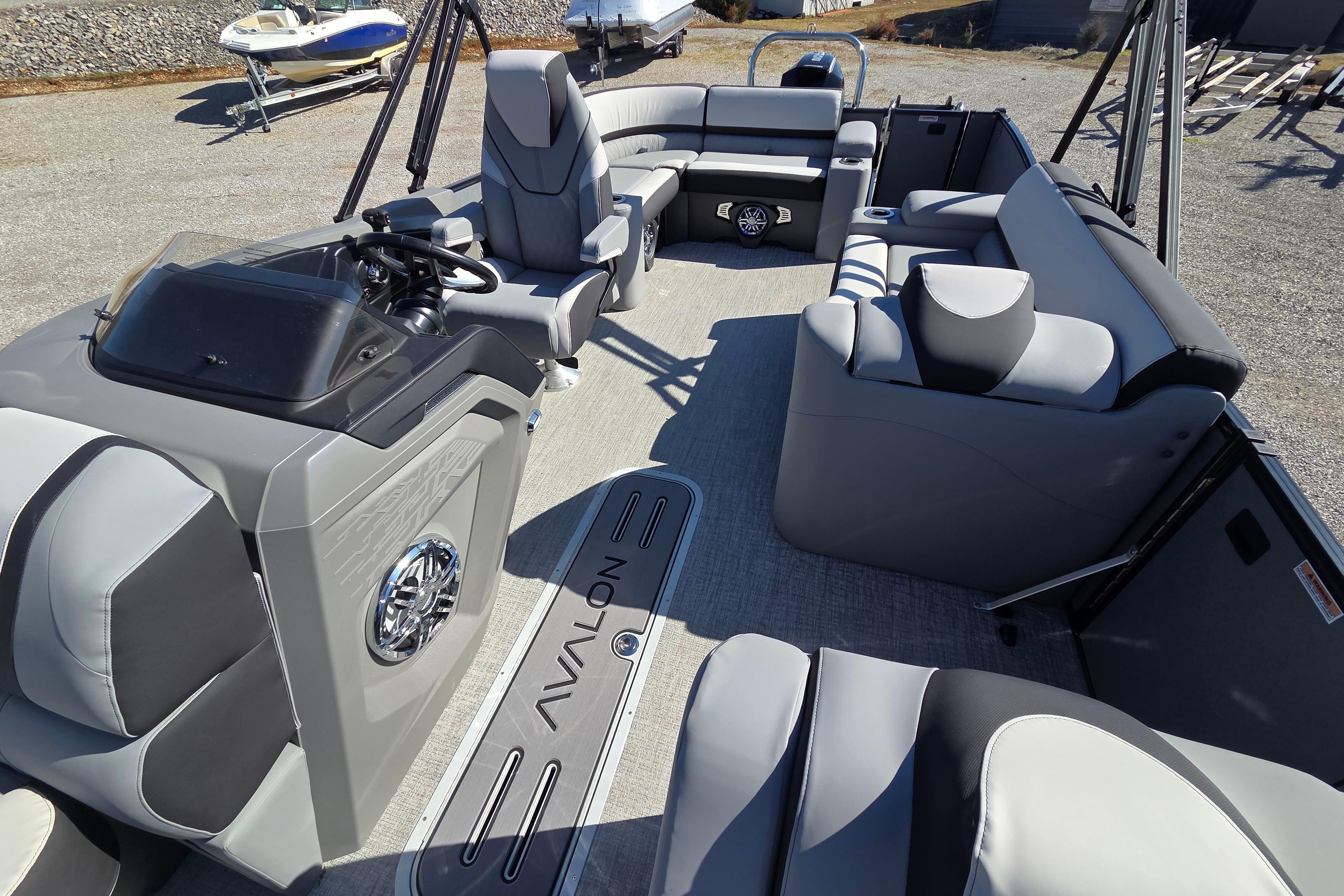 2026 Avalon Platinum Catalina 2585 Elite