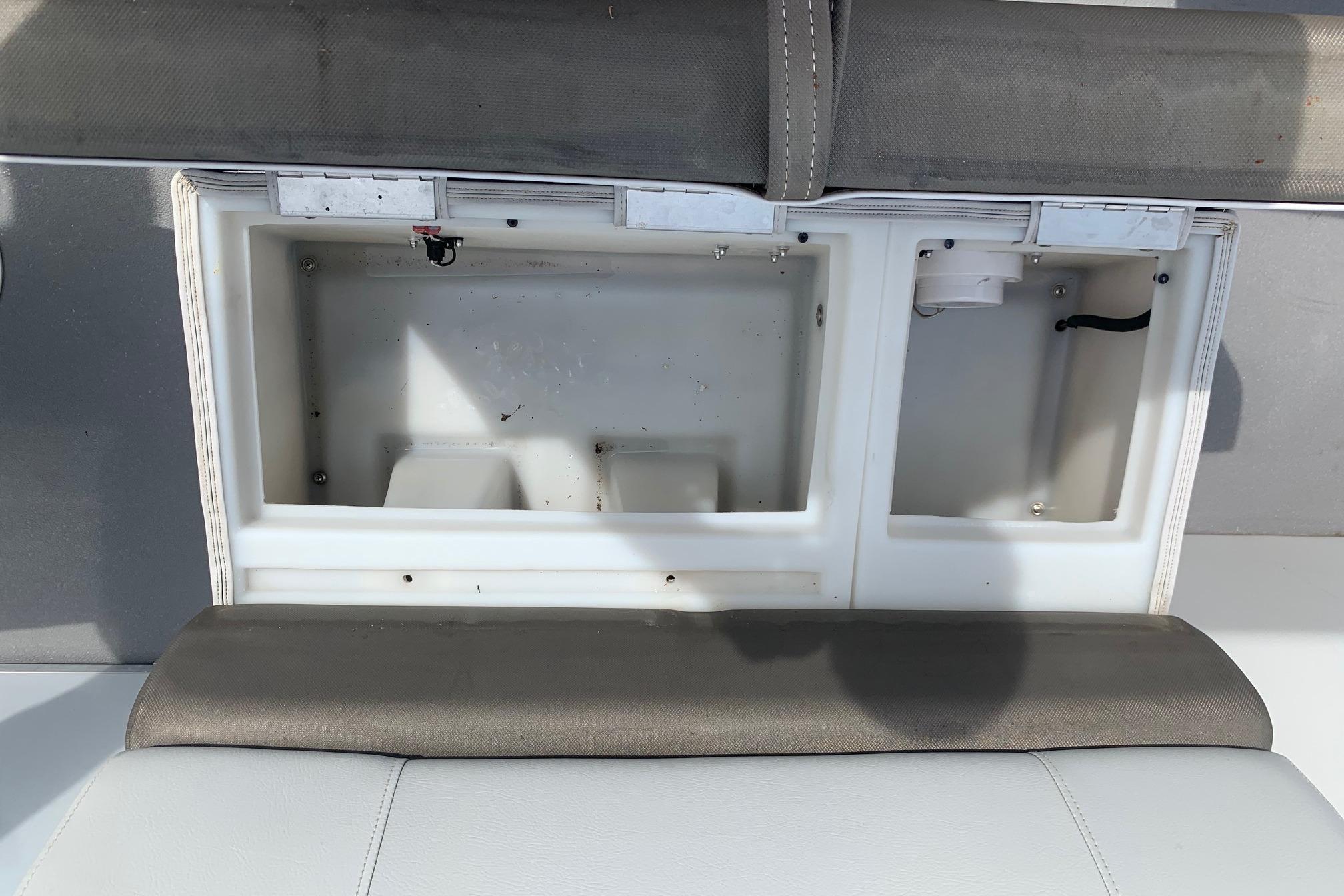 Used 2019 SunCatcher V22FC