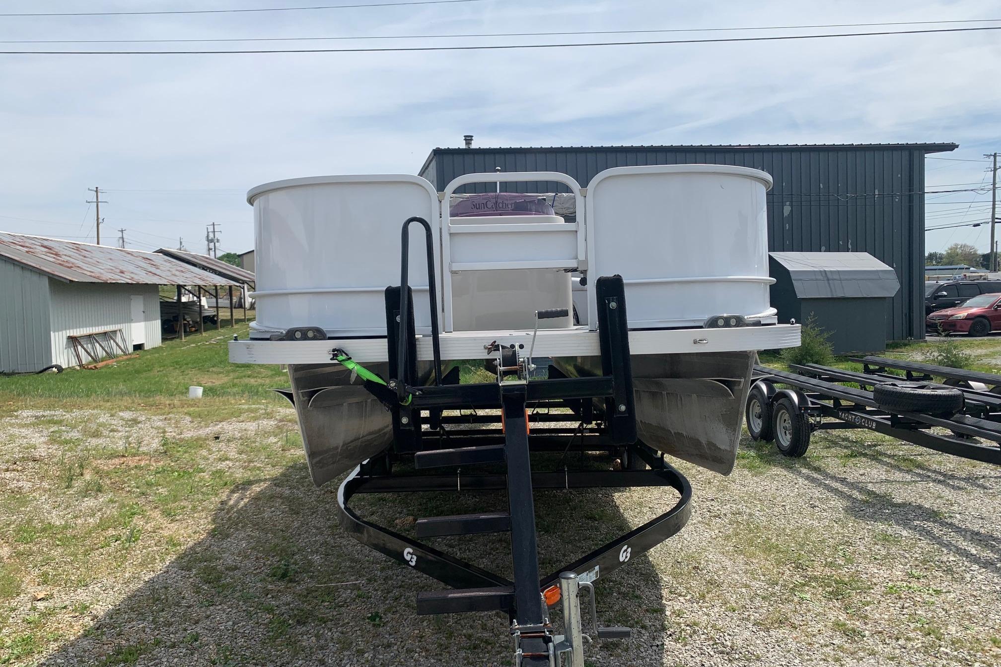 Used 2019 SunCatcher V22FC