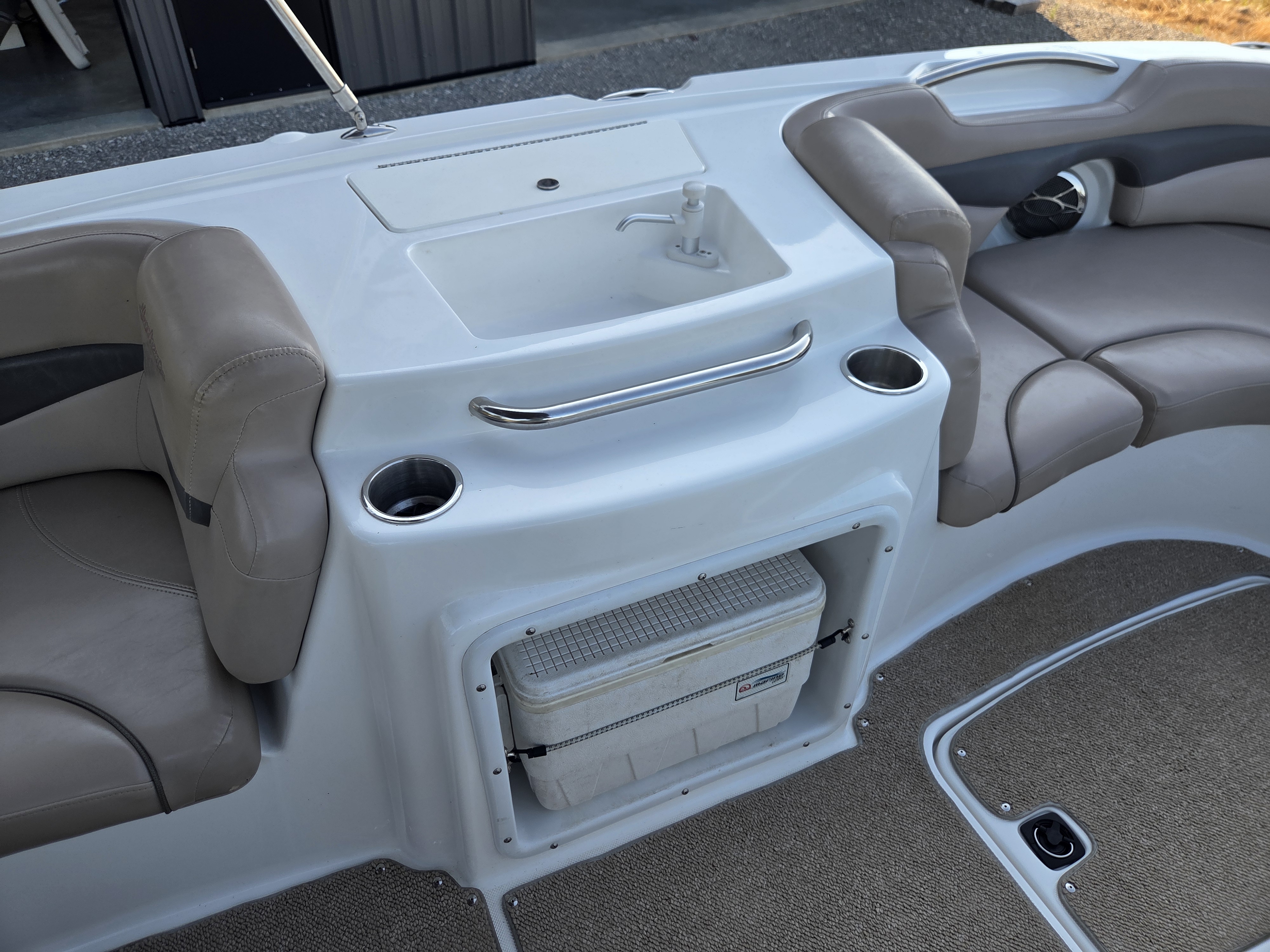 Used 2013 Hurricane 203 Sundeck Sport OB