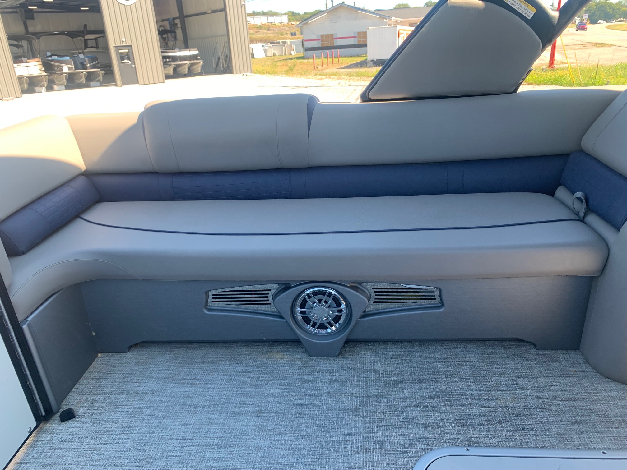 Used 2022 AVALON 2585 QL