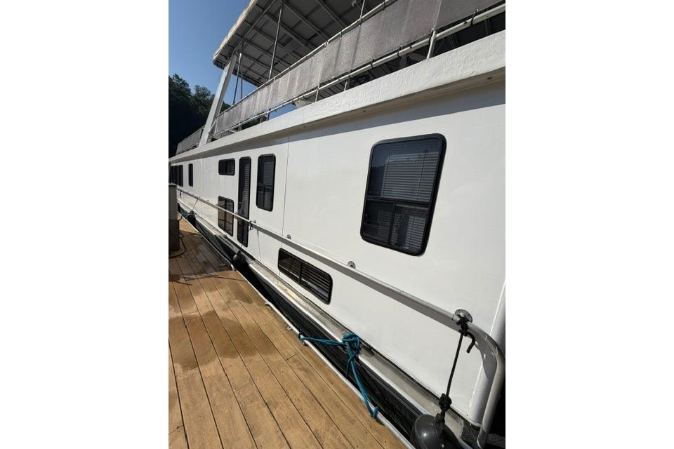 Used 1997 Stardust Cruisers 18x83