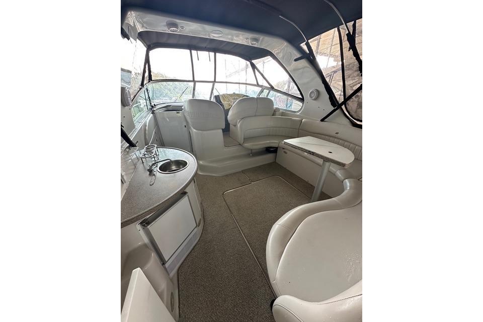 Used 2003 Four Winns 378 Vista