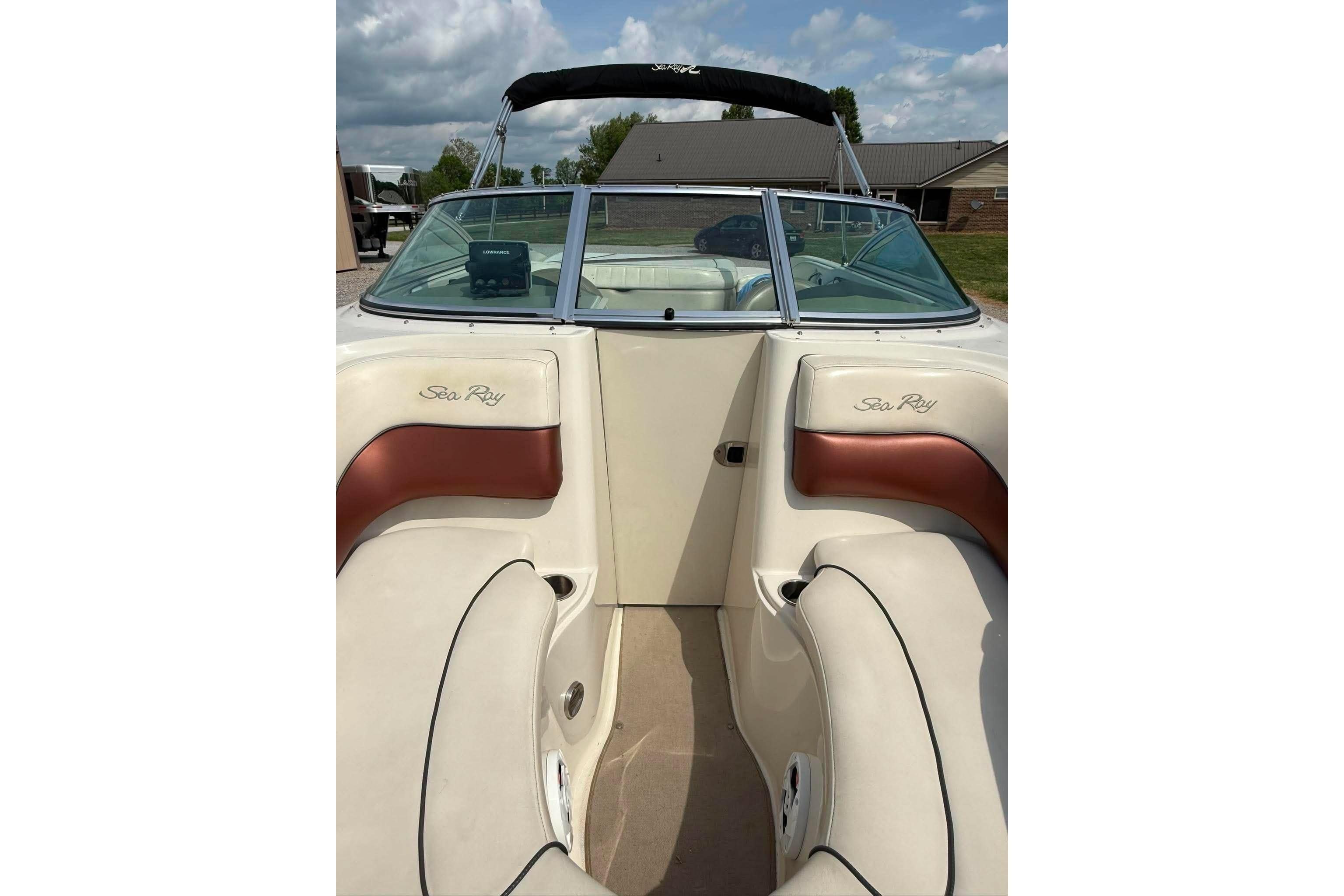 Used 2006 Sea Ray 220 Select