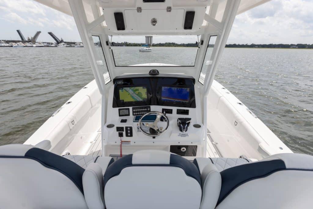 2026 Sea Fox 328 Commander