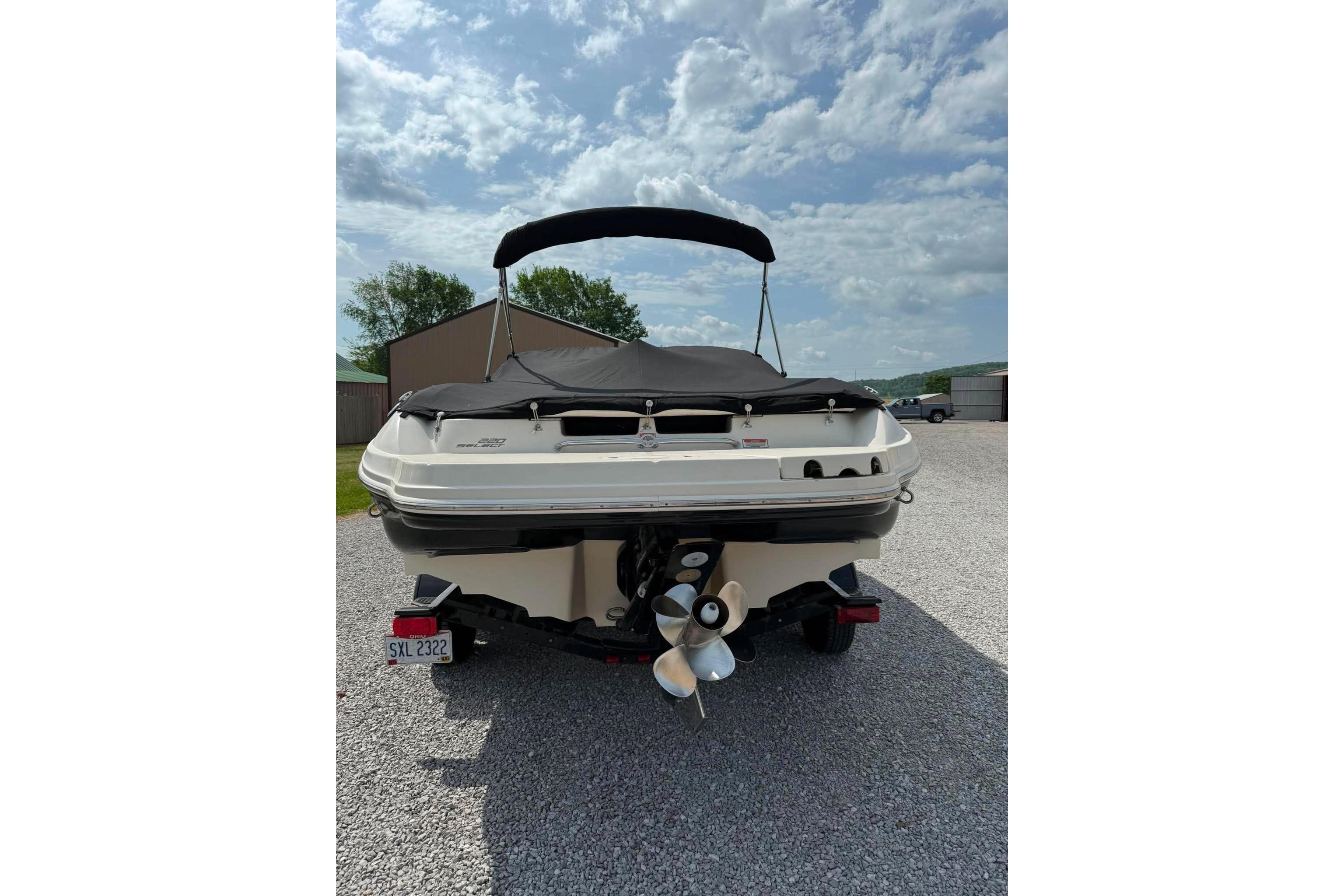 Used 2006 Sea Ray 220 Select