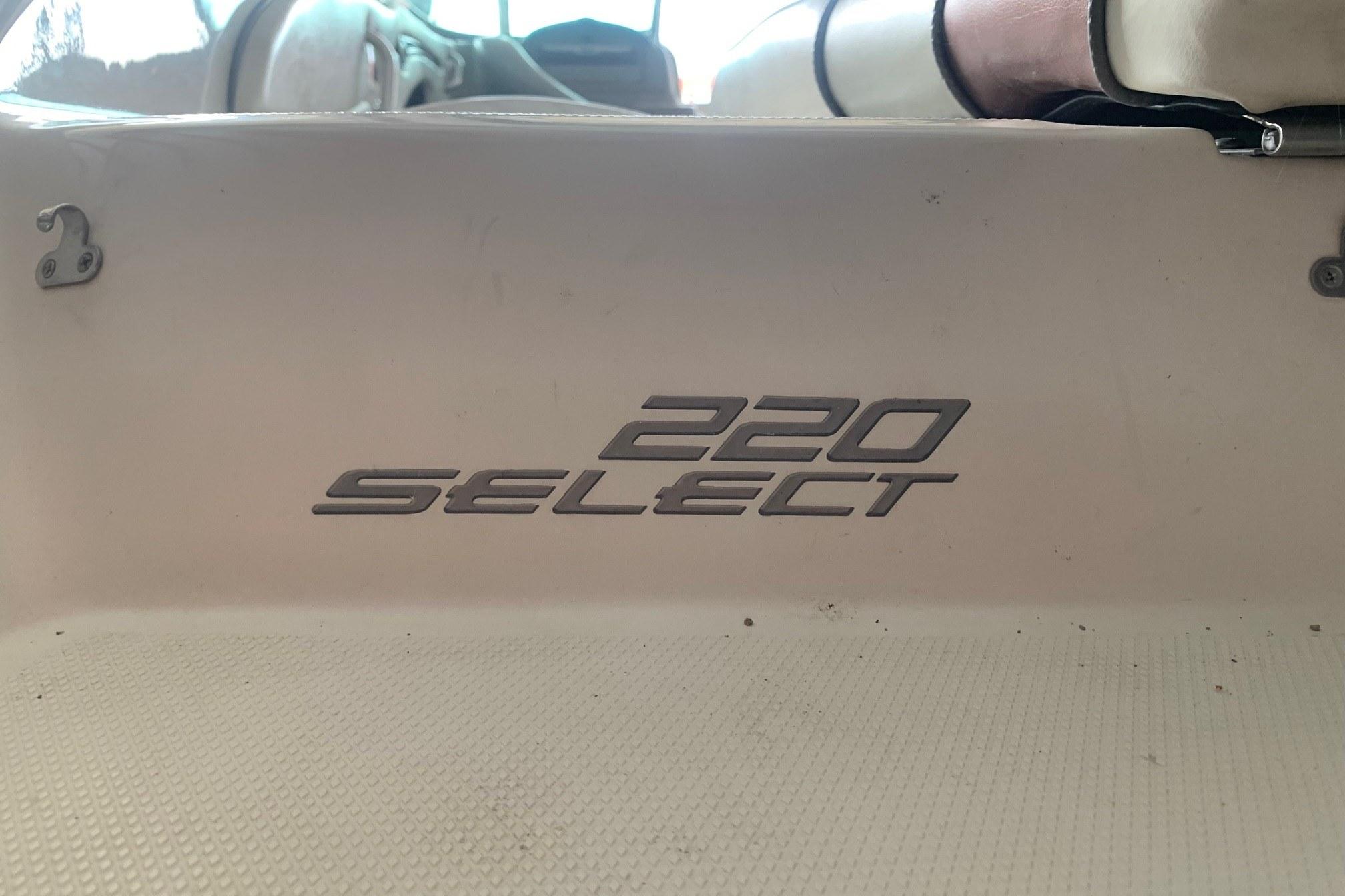 Used 2006 Sea Ray 220 Select