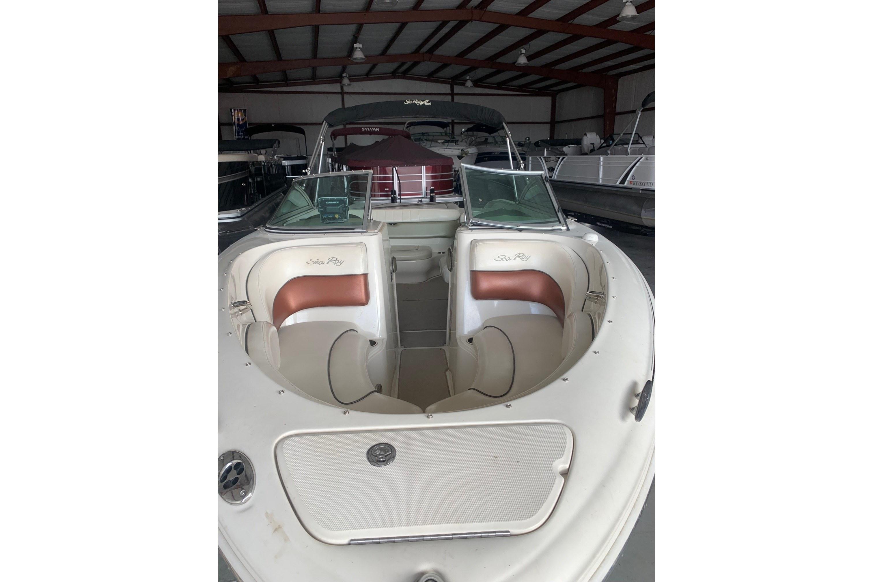Used 2006 Sea Ray 220 Select