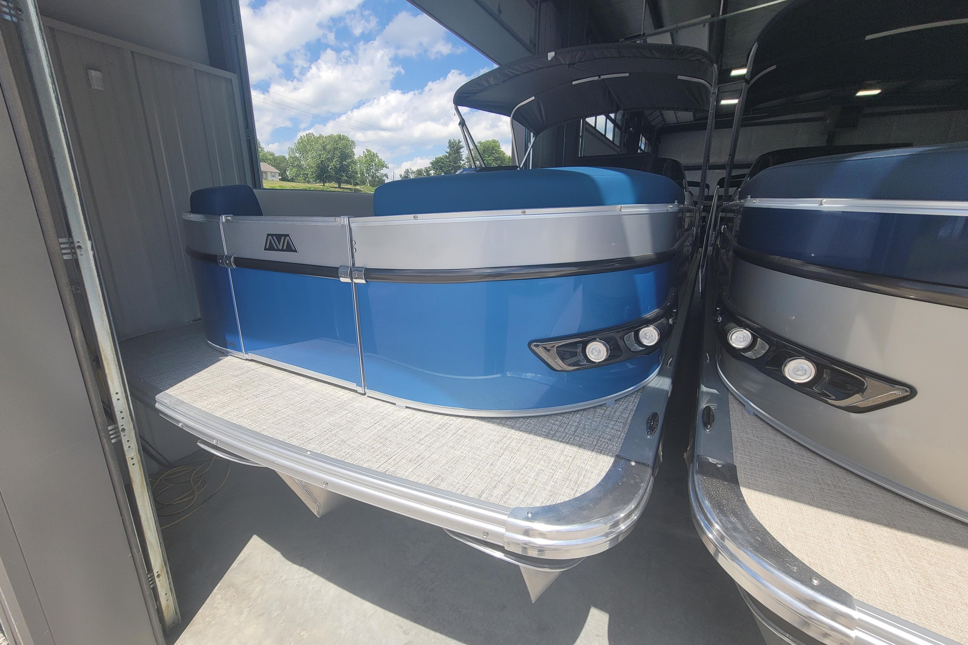 2026 Avalon Platinum Catalina 2585 Windshield Cruise Rear Bench