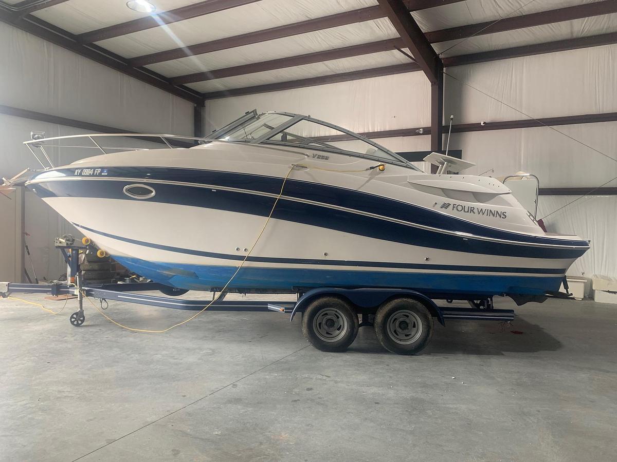Used 2008 Four Winns V258