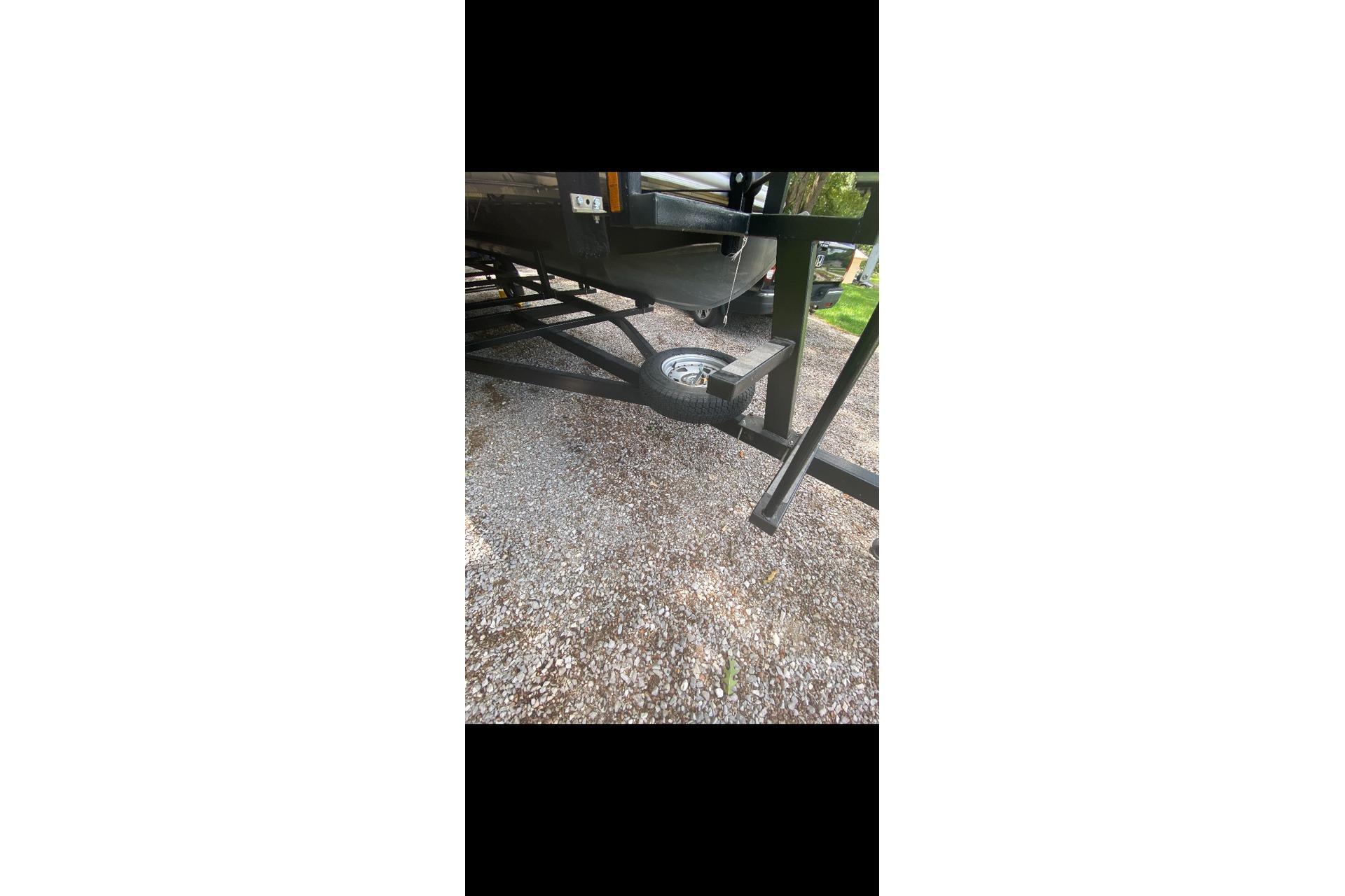 Used 2019 Sylvan Mirage 820 Cruise