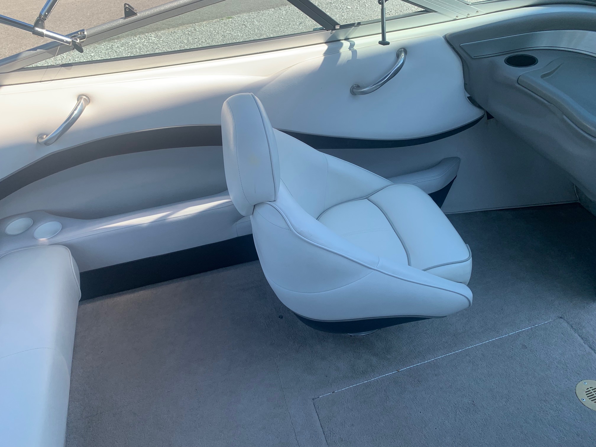 Used CROWNLINE 202 BOWRIDER " IMMACULATE CONDITION"