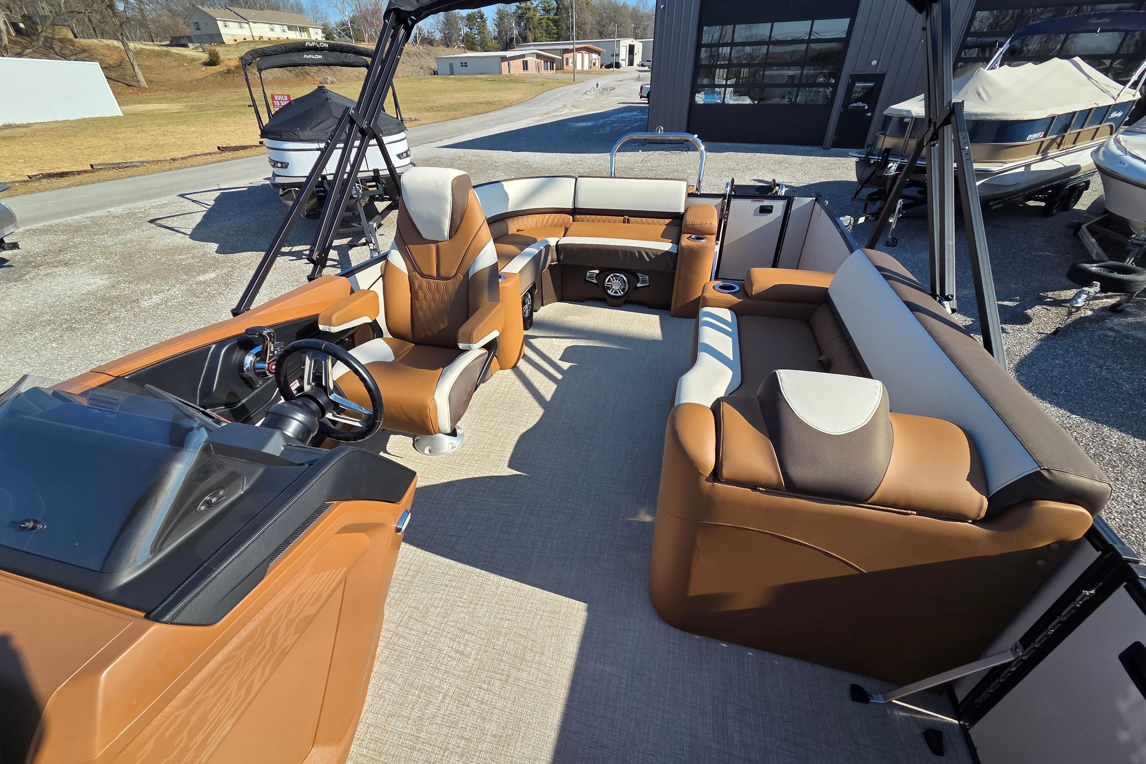 2026 Avalon Platinum Catalina 2585 Elite