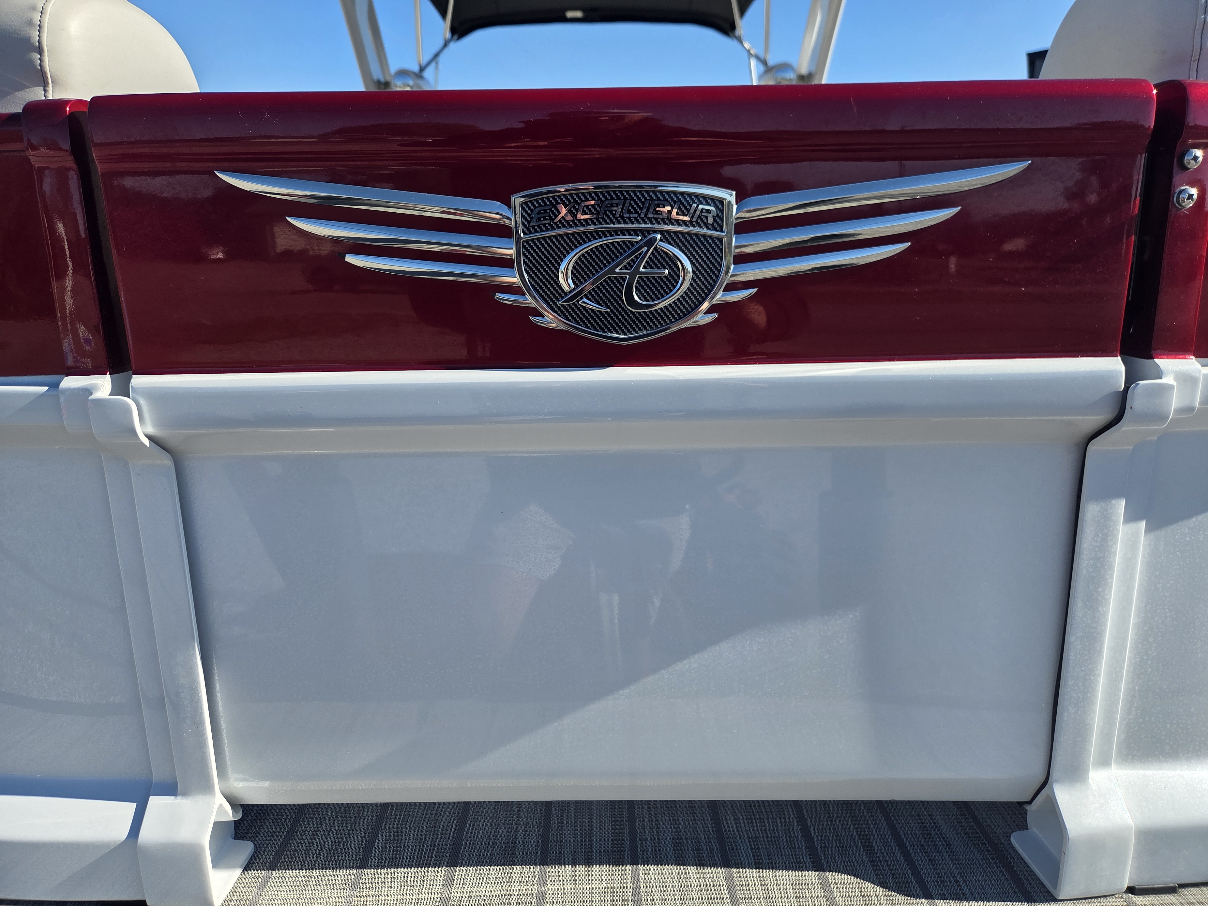 Used 2022 Avalon 2785 Excalibur QL Windshield