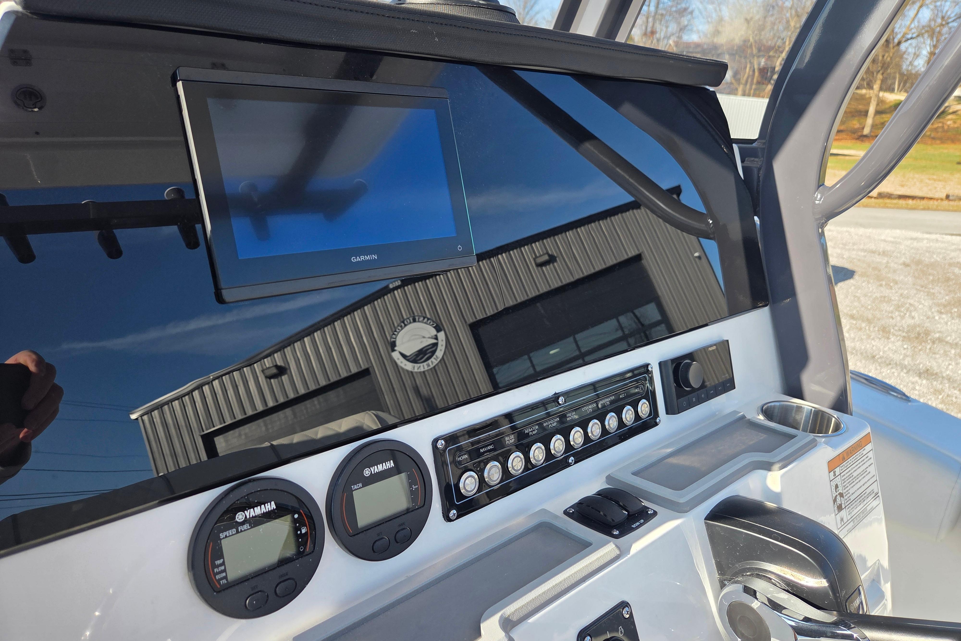 2026 Sea Fox 228 Commander