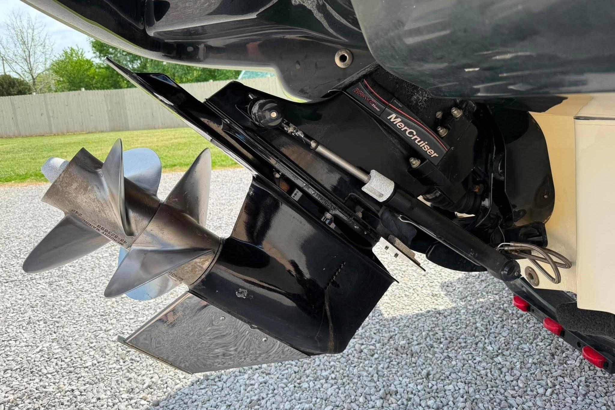 Used 2006 Sea Ray 220 Select